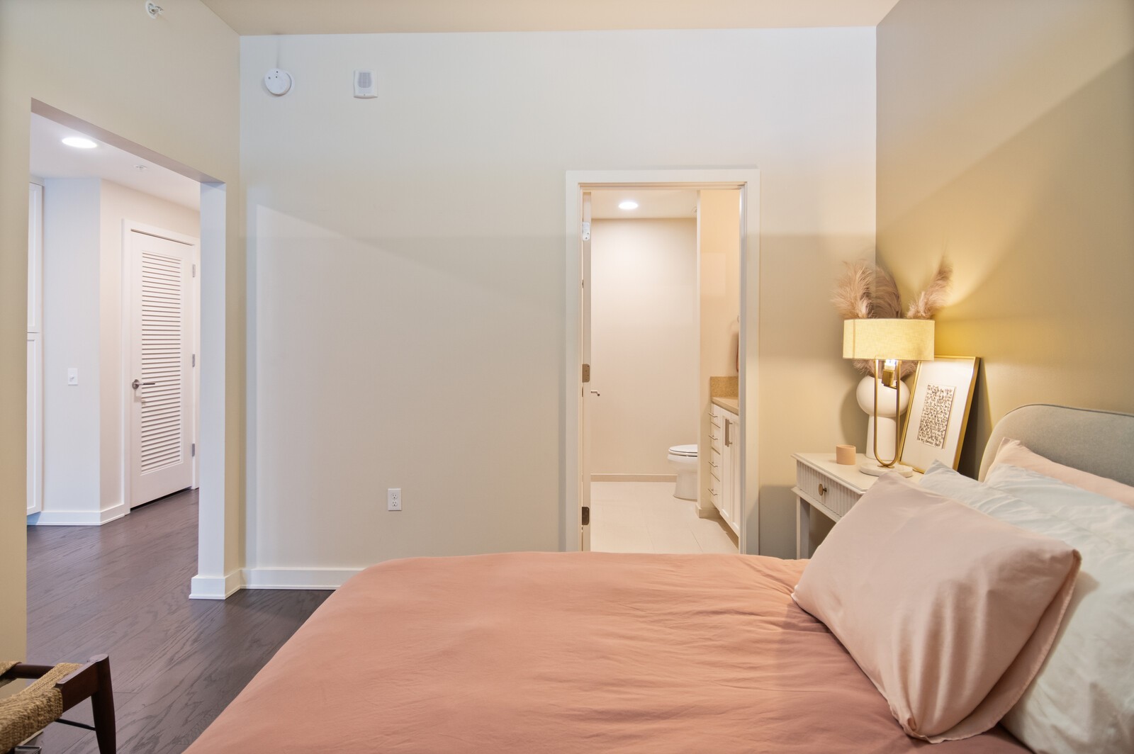 1212 Laurel St Unit: 1010