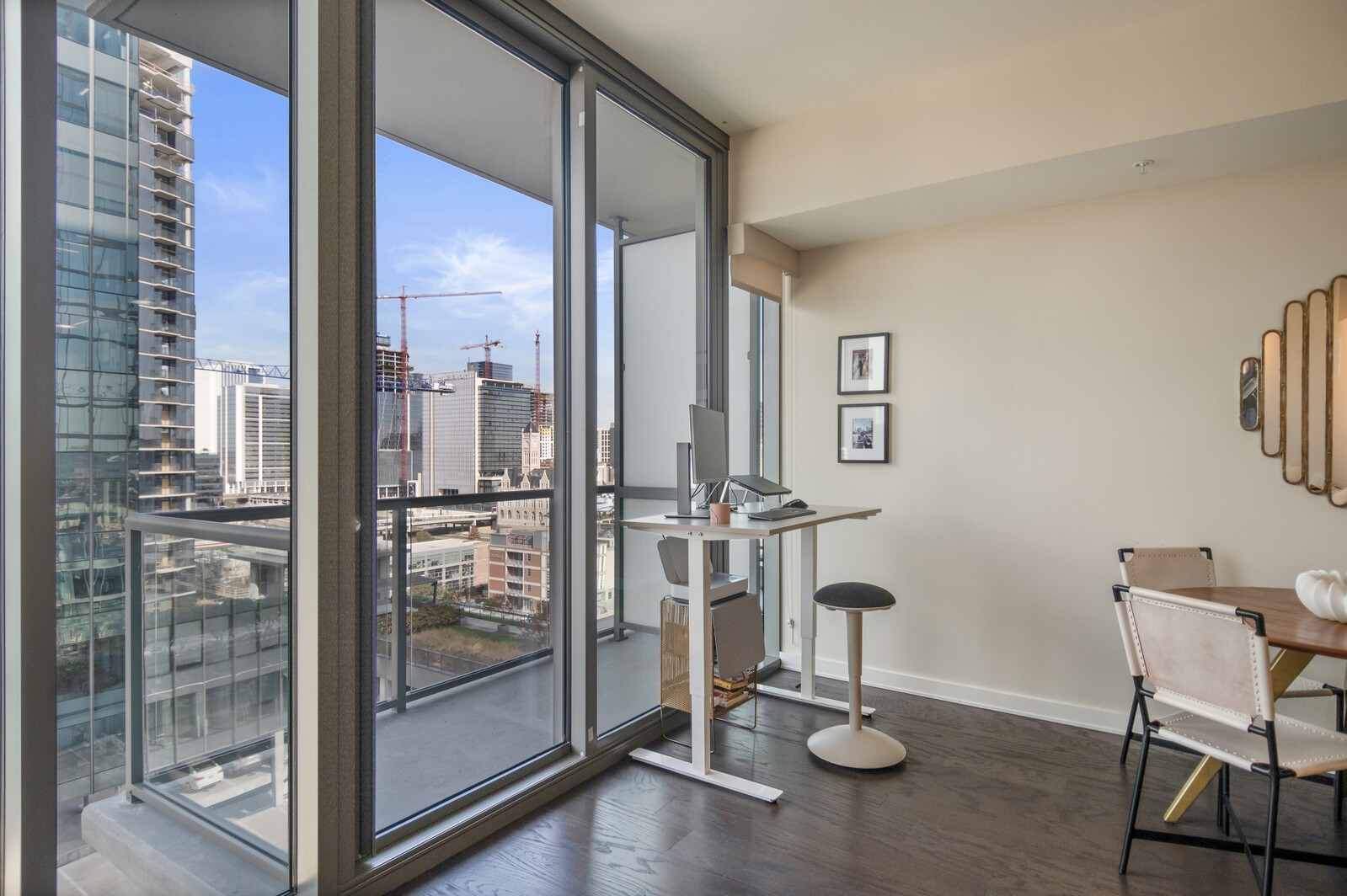 1212 Laurel St Unit: 1010
