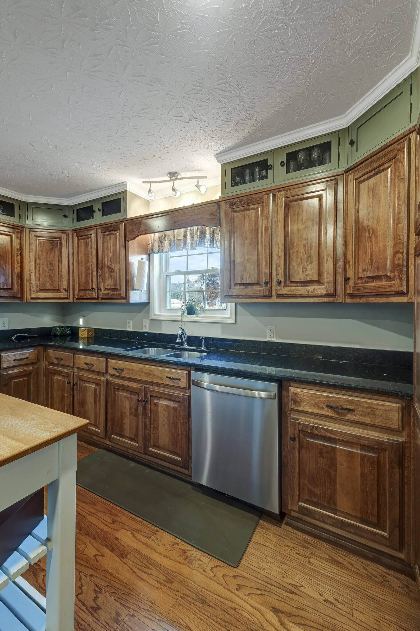 710 Brummitt Rd