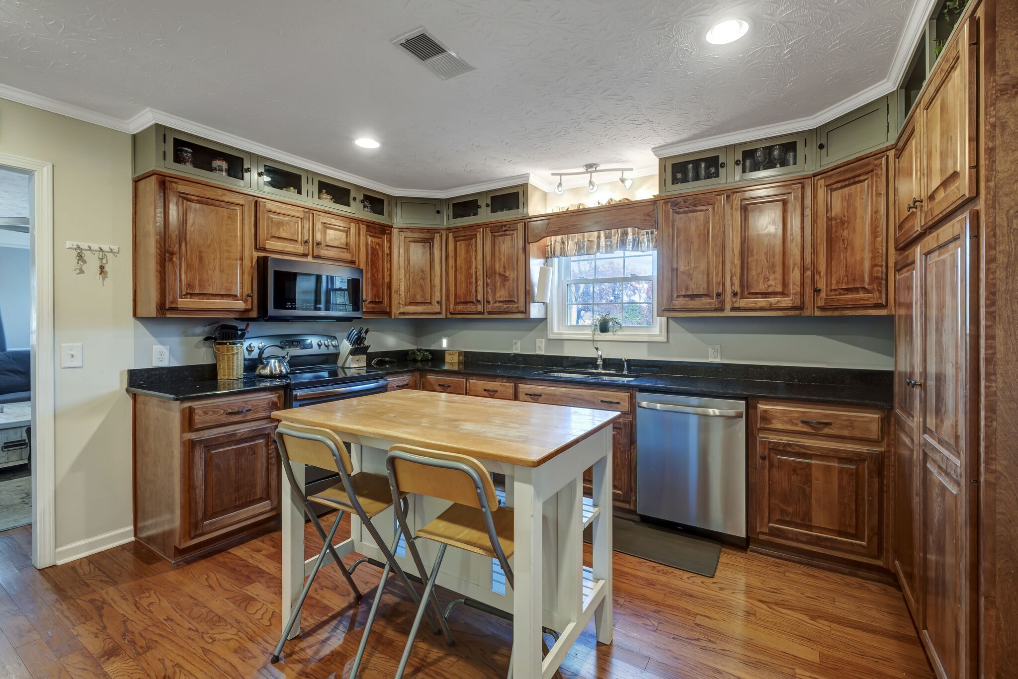 710 Brummitt Rd