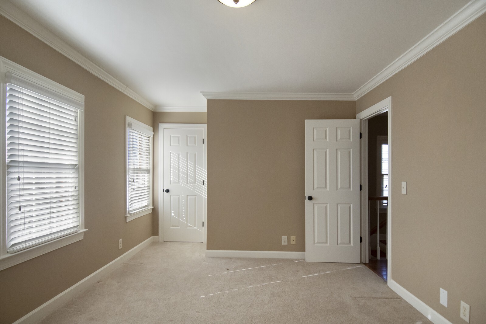 228 4th Ave, N Unit: 1