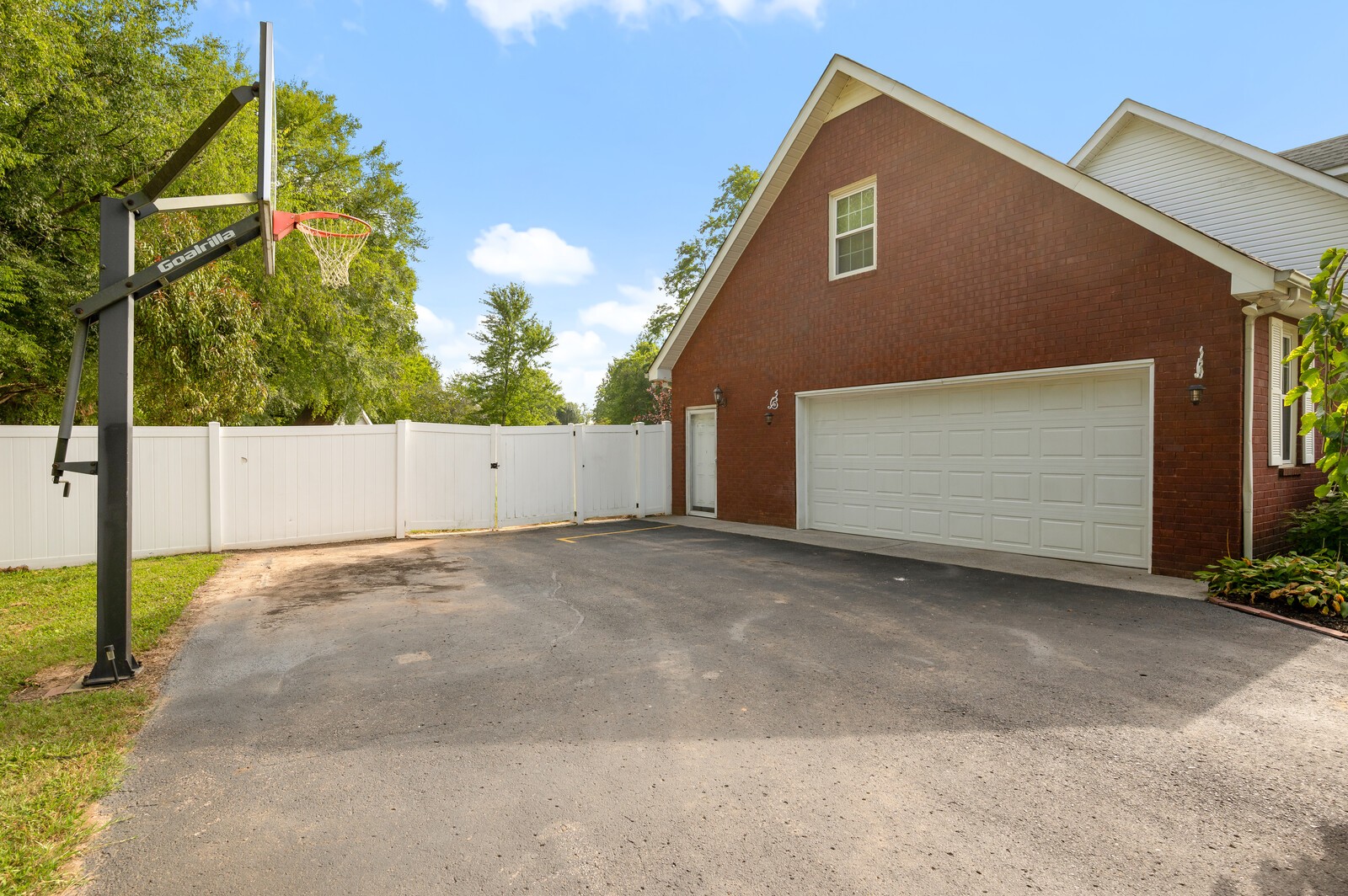 1123 Bramble Trl