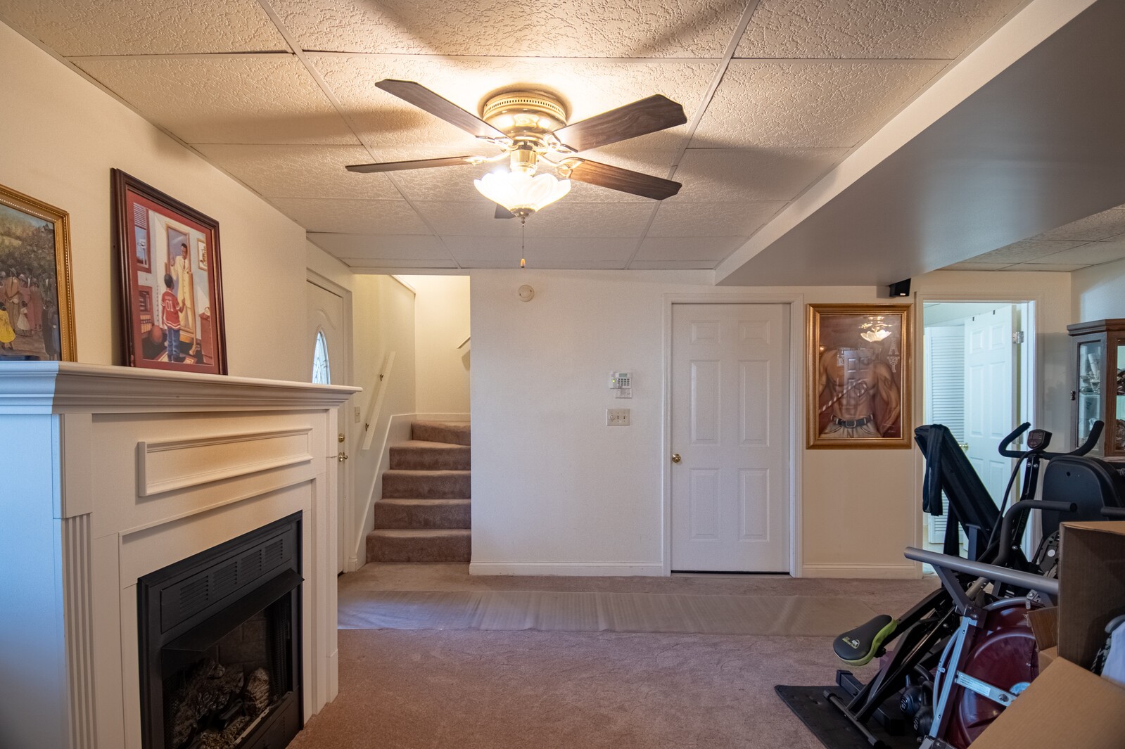 216 Engel Ave