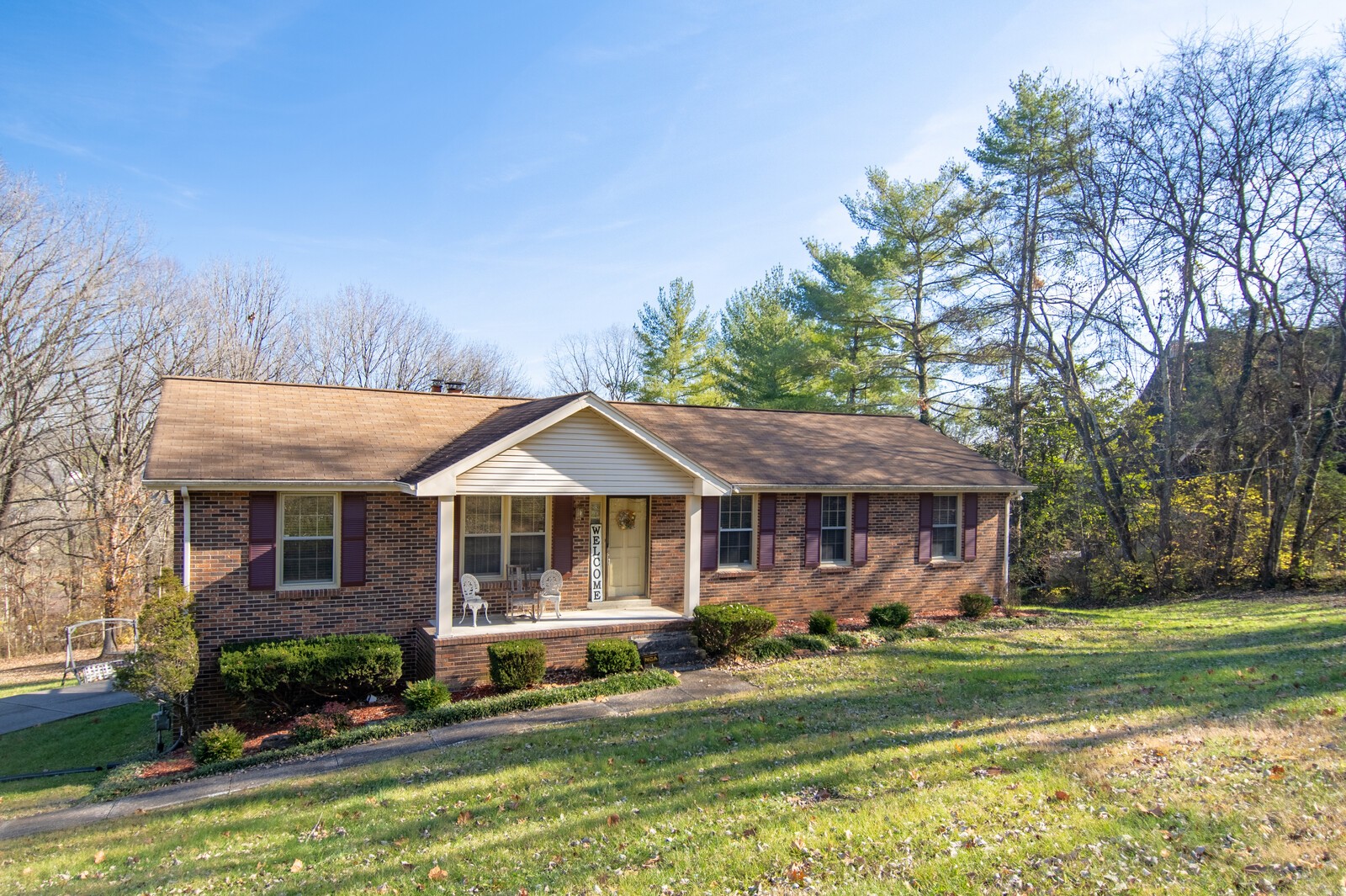 216 Engel Ave