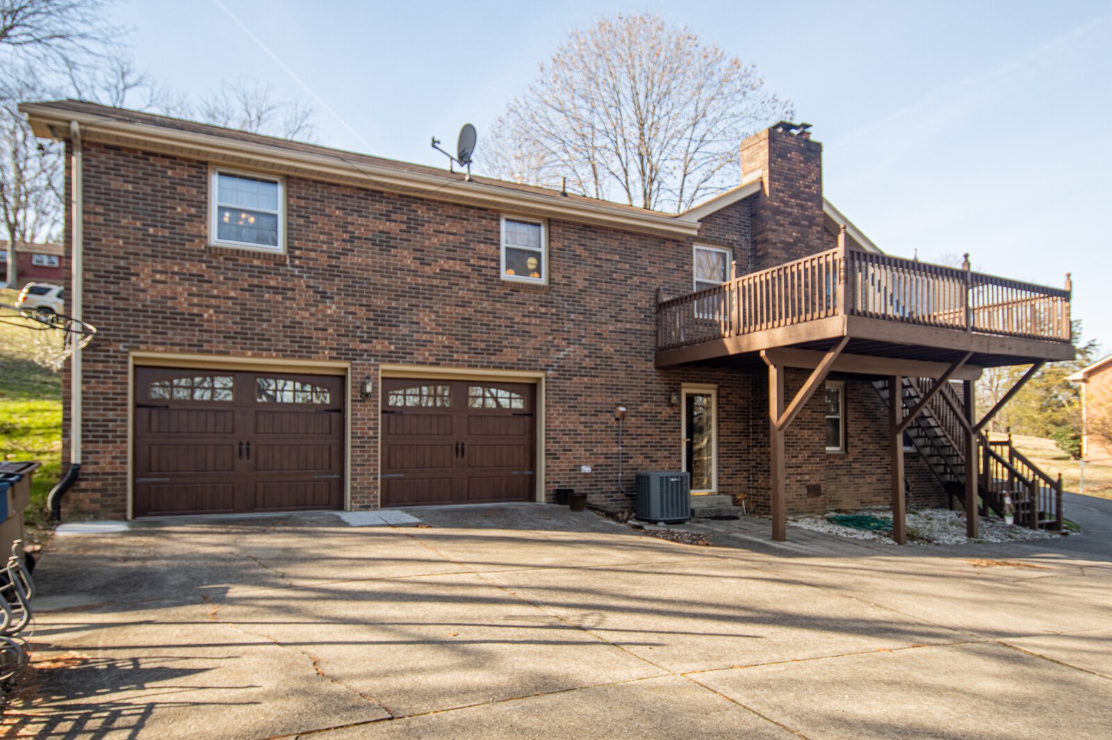 216 Engel Ave