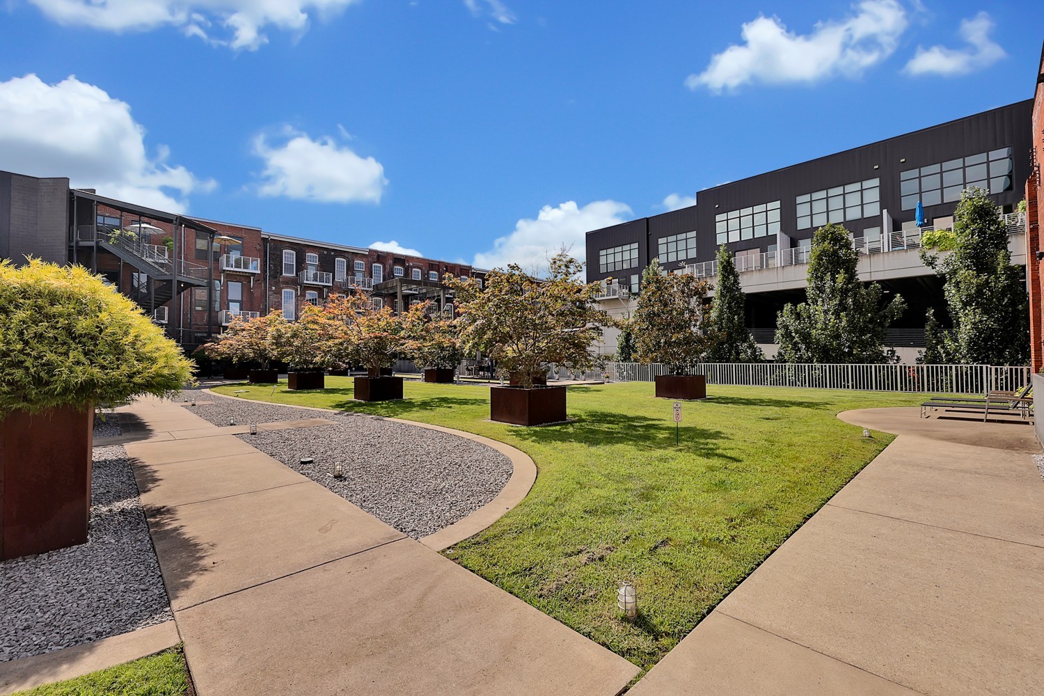 1350 Rosa L Parks Blvd Unit: 425