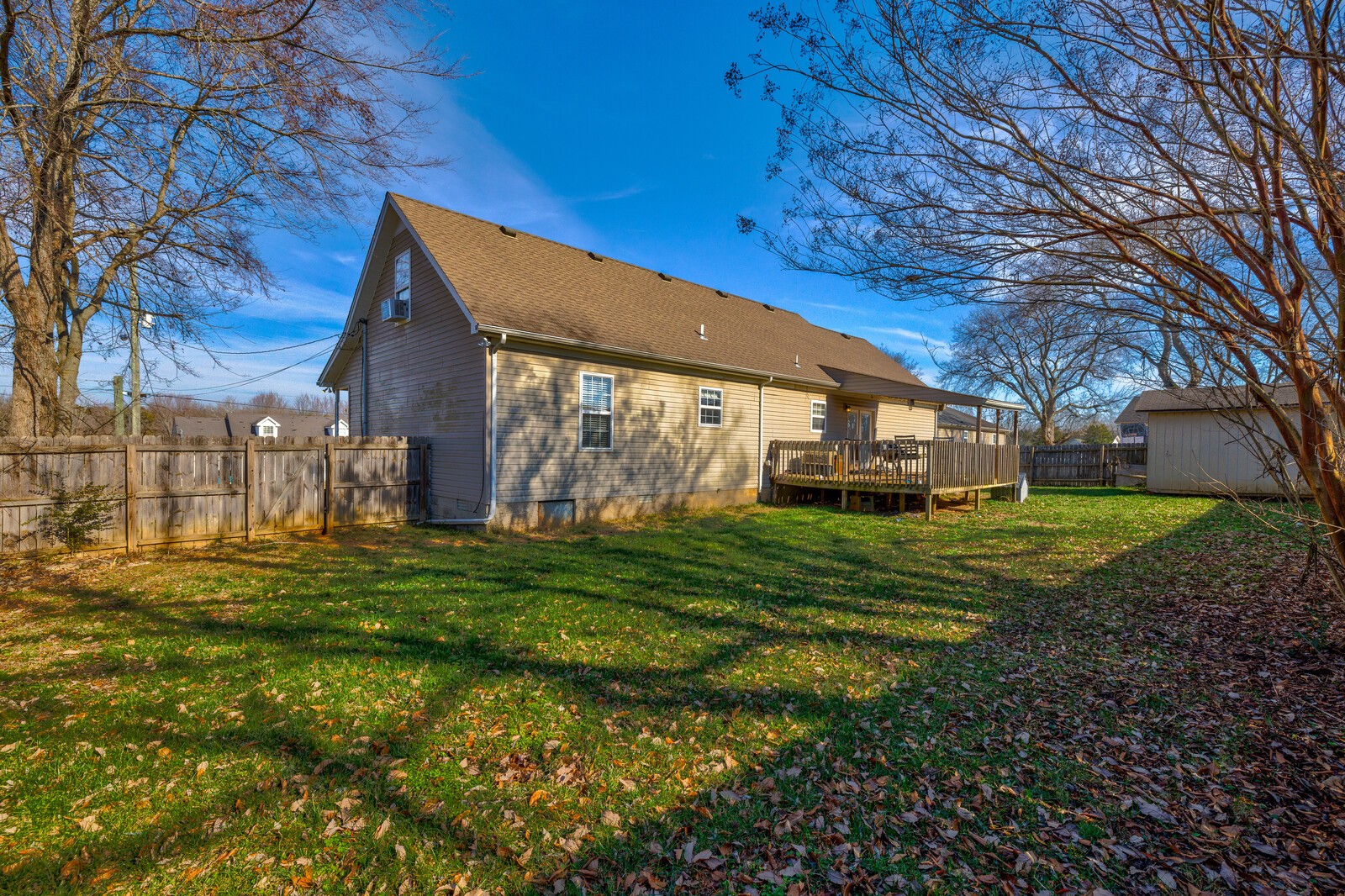 2022 Gardendale Dr