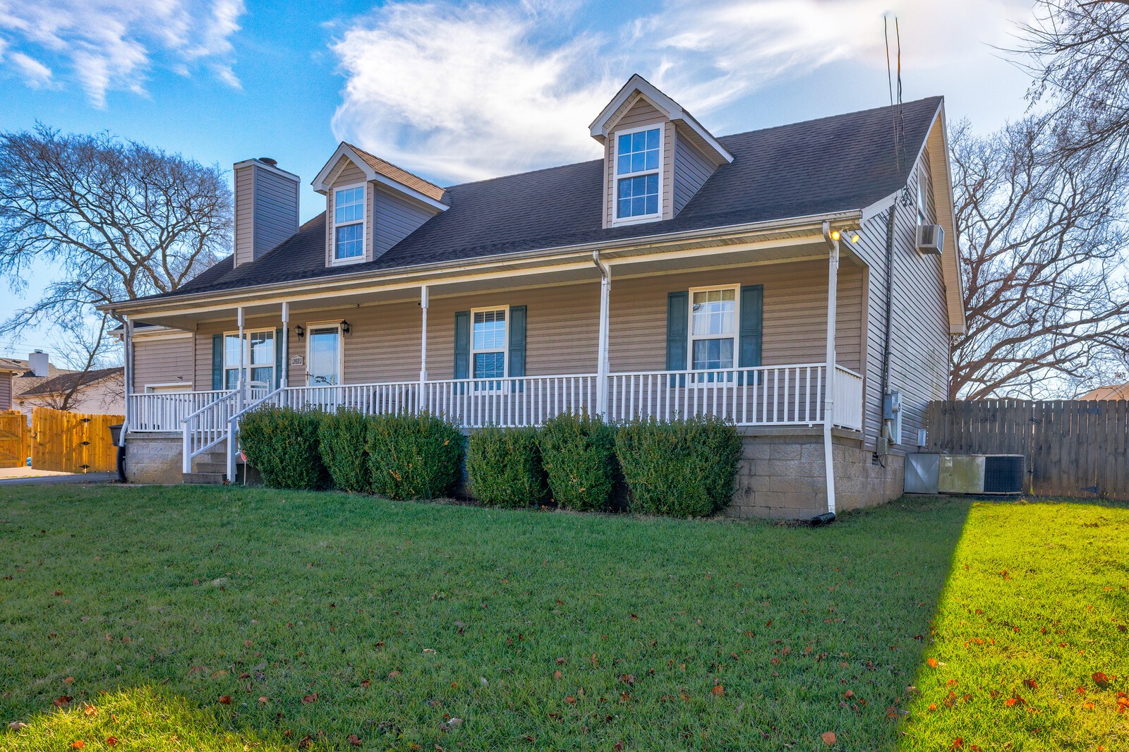 2022 Gardendale Dr