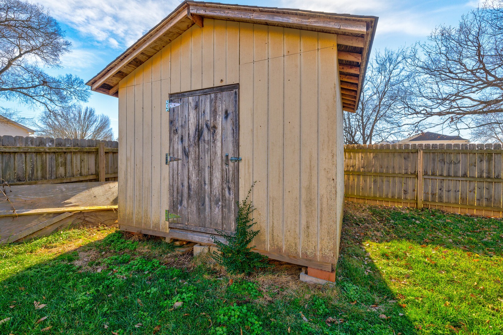 2022 Gardendale Dr