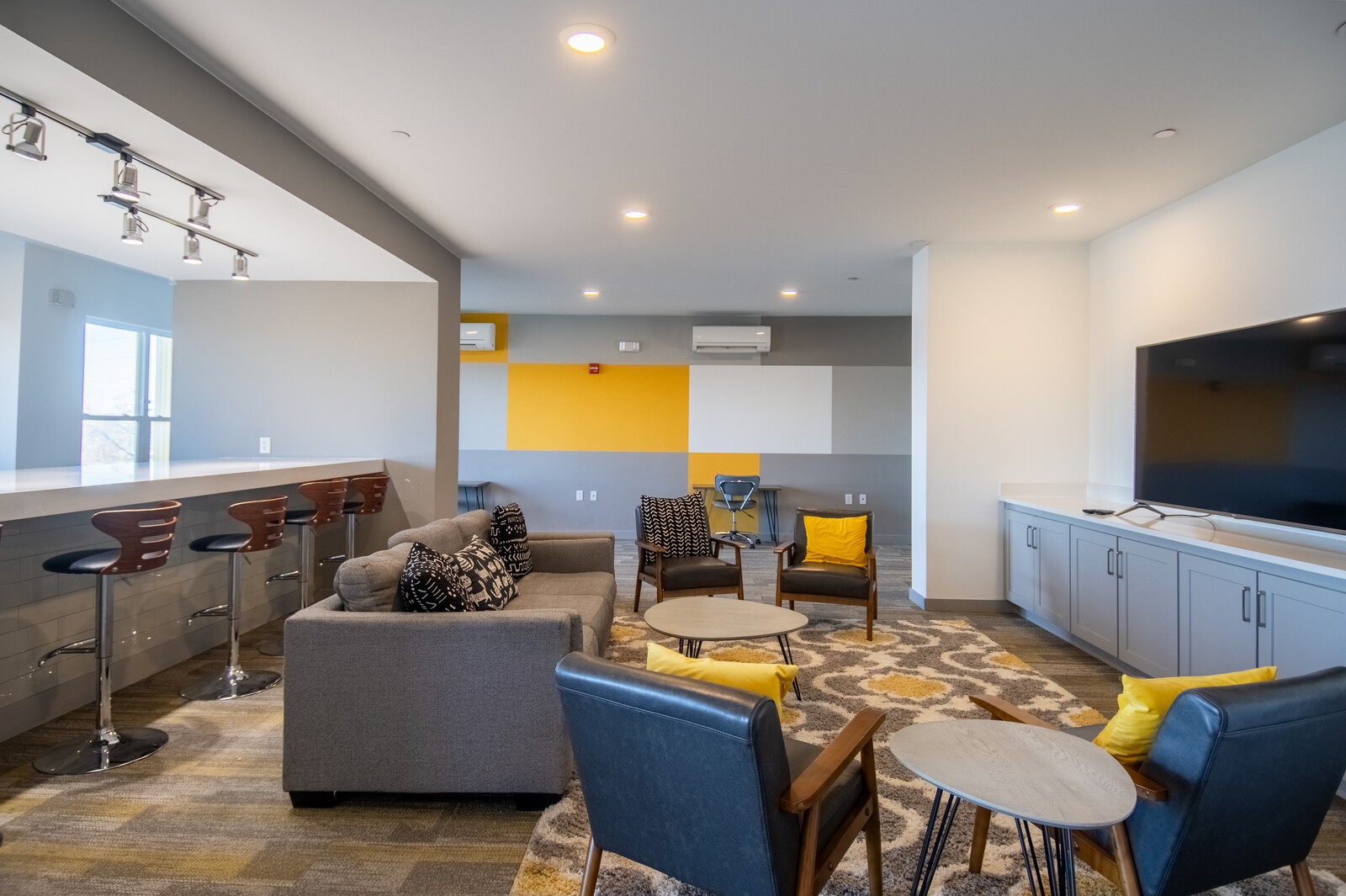 400 Herron Dr Unit: 103