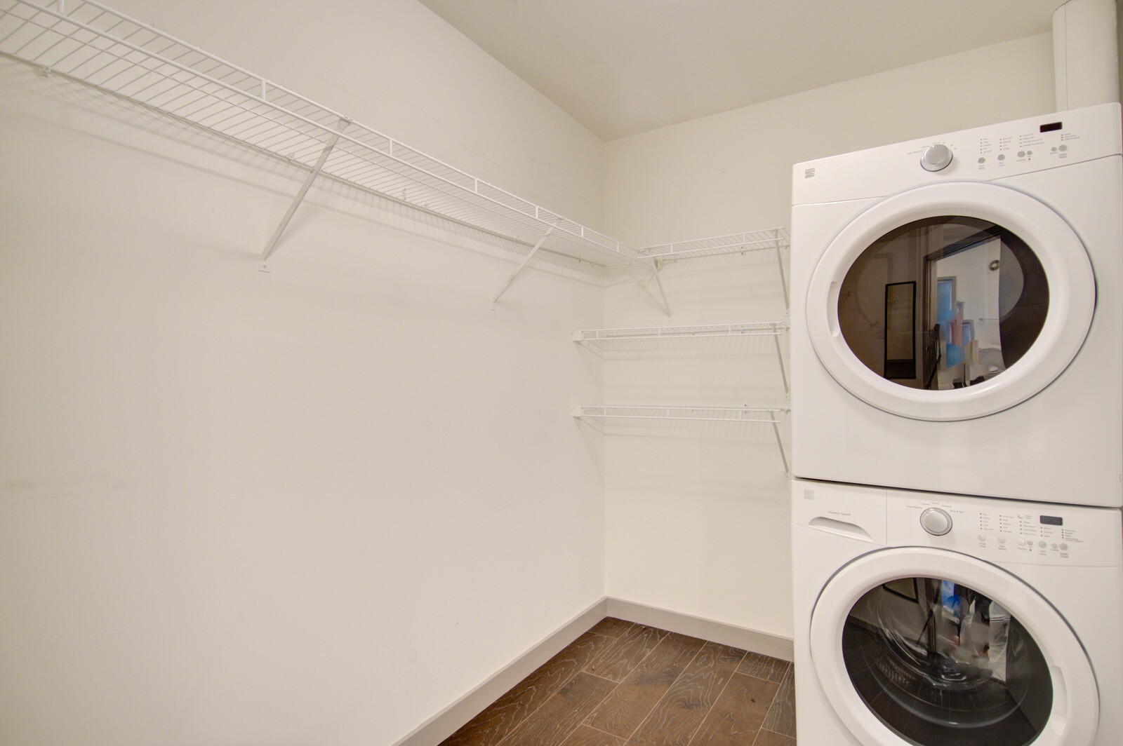 400 Herron Dr Unit: 103