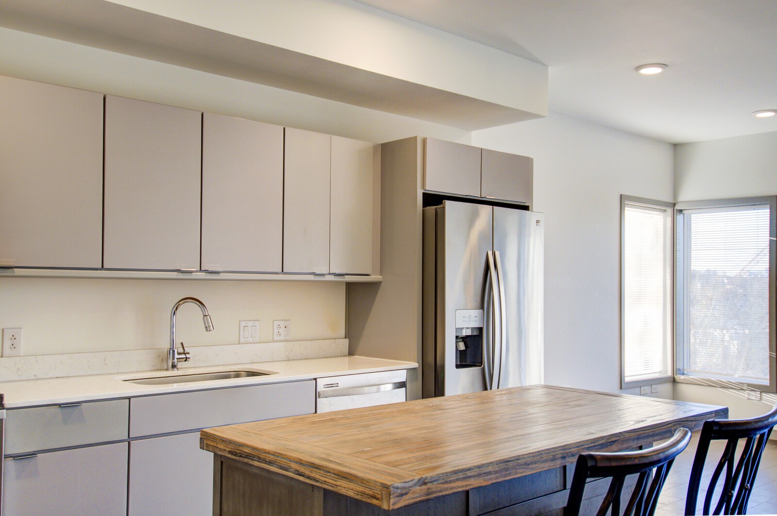 400 Herron Dr Unit: 103