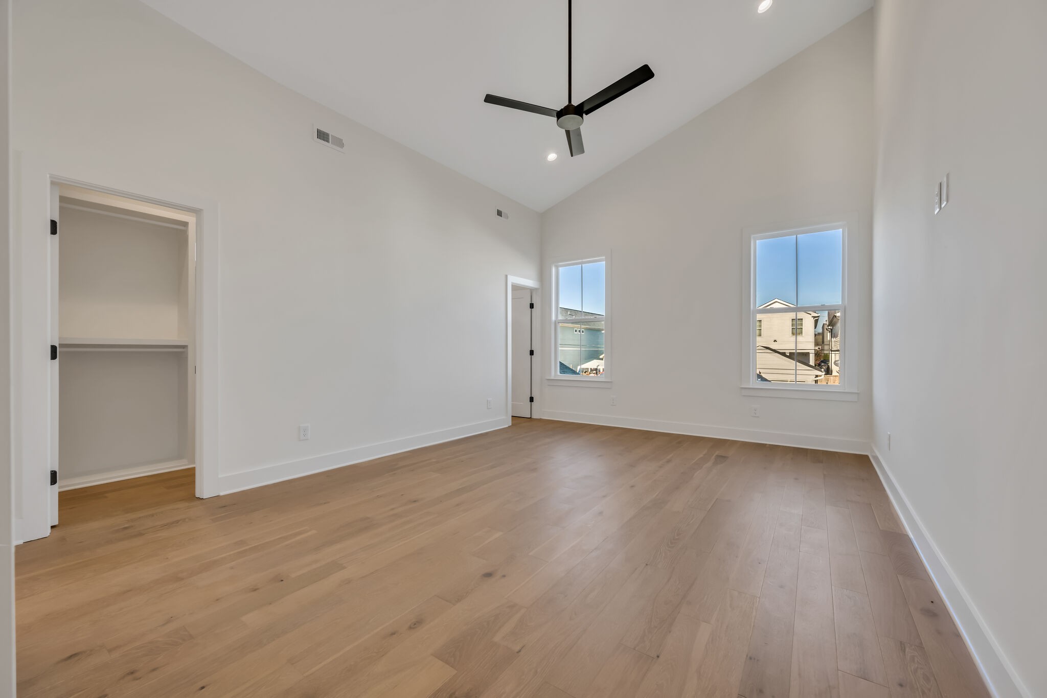 6112 Pennsylvania Ave Unit: B