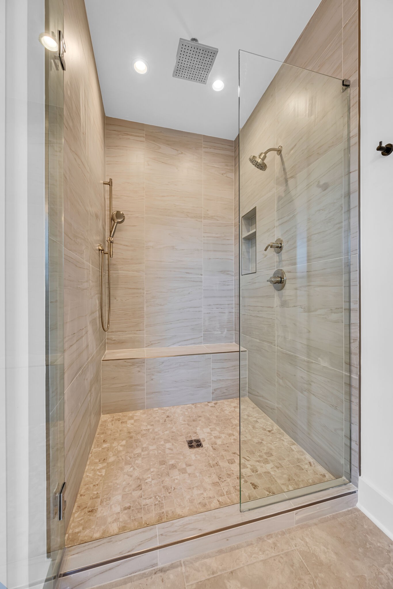 6112 Pennsylvania Ave Unit: A