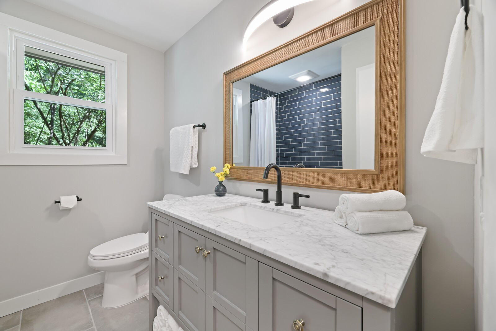 5735 Knob Rd Unit: A