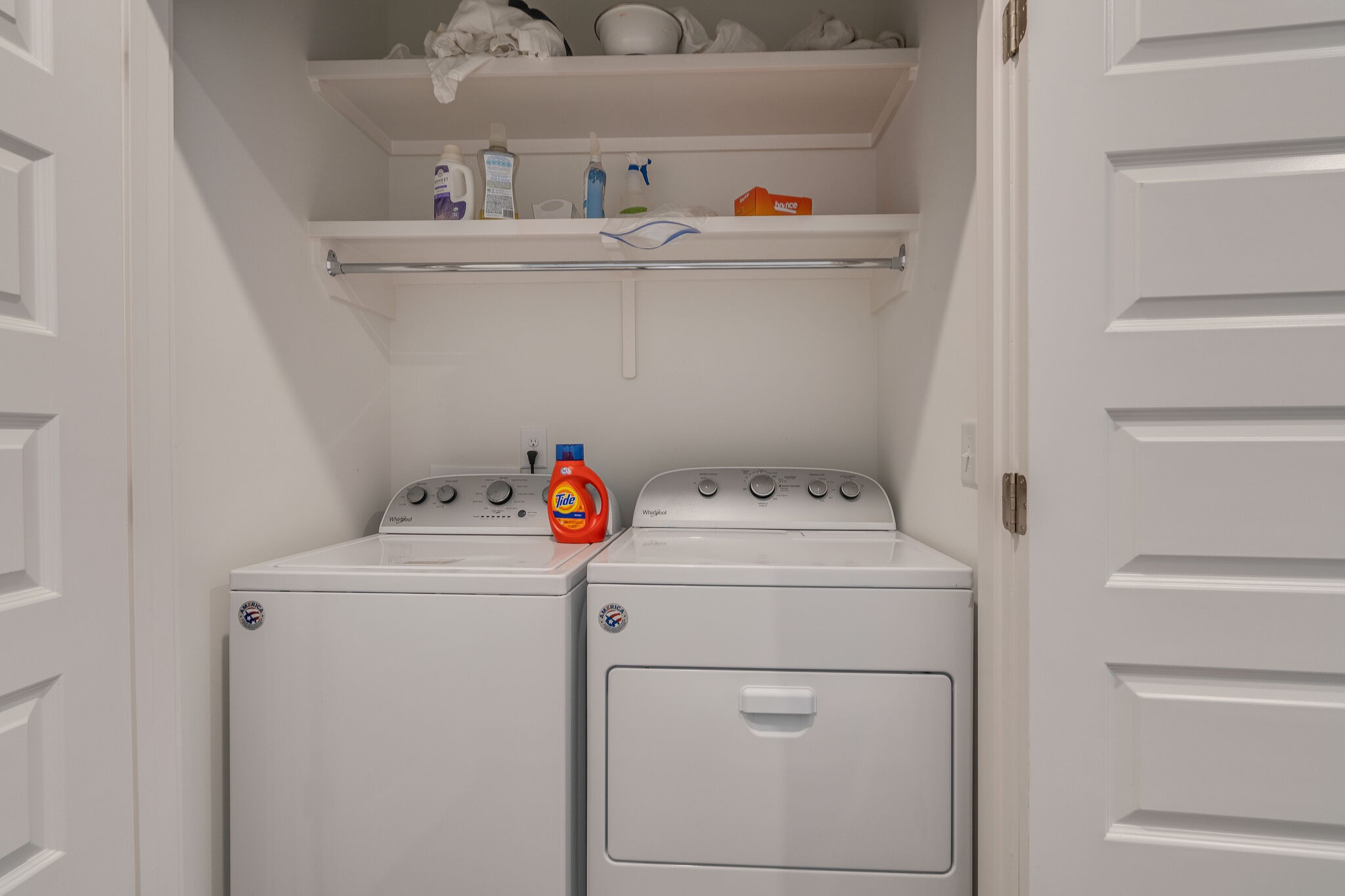 1050 E Trinity Ln Unit: 7