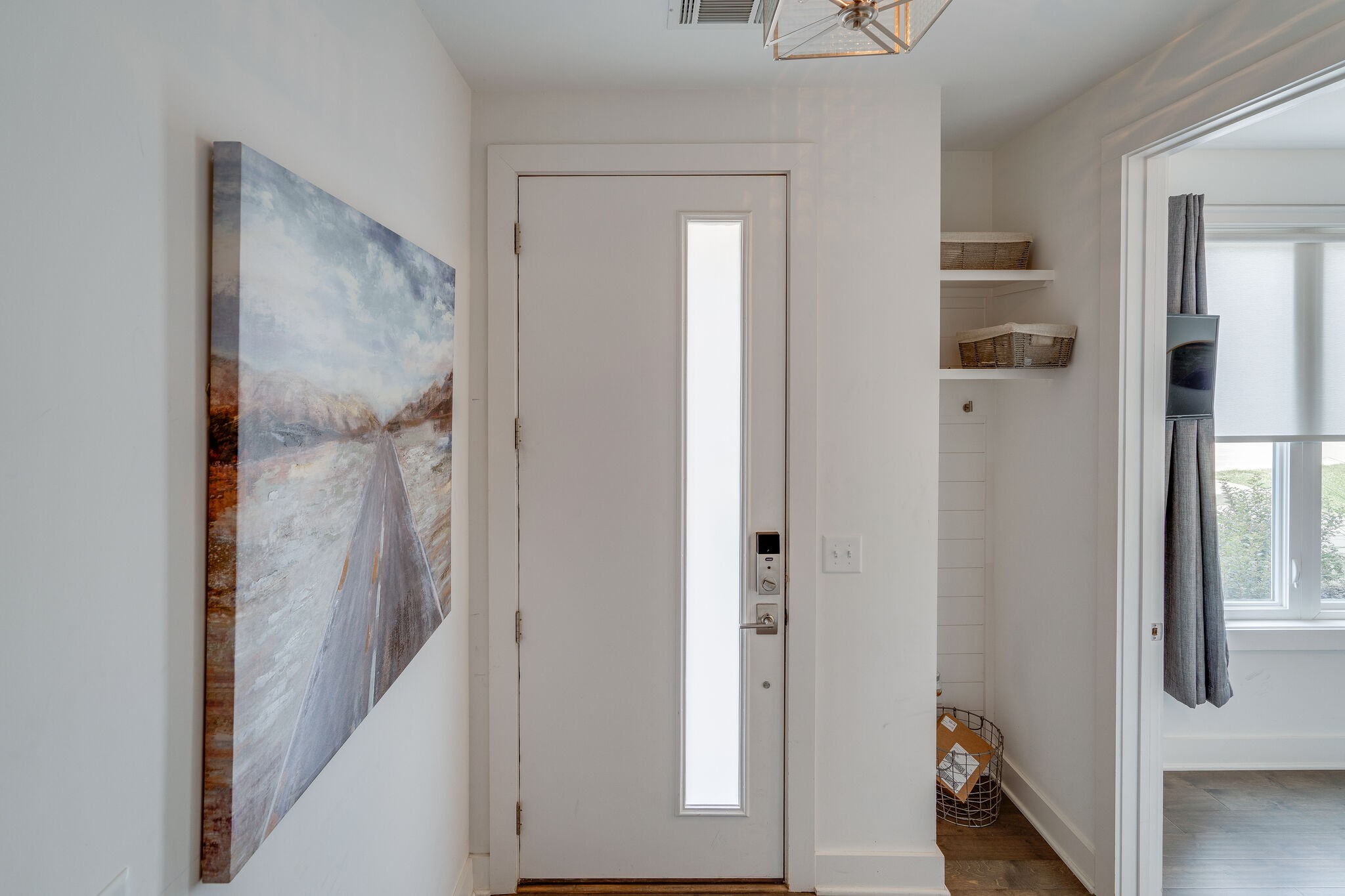 1050 E Trinity Ln Unit: 7