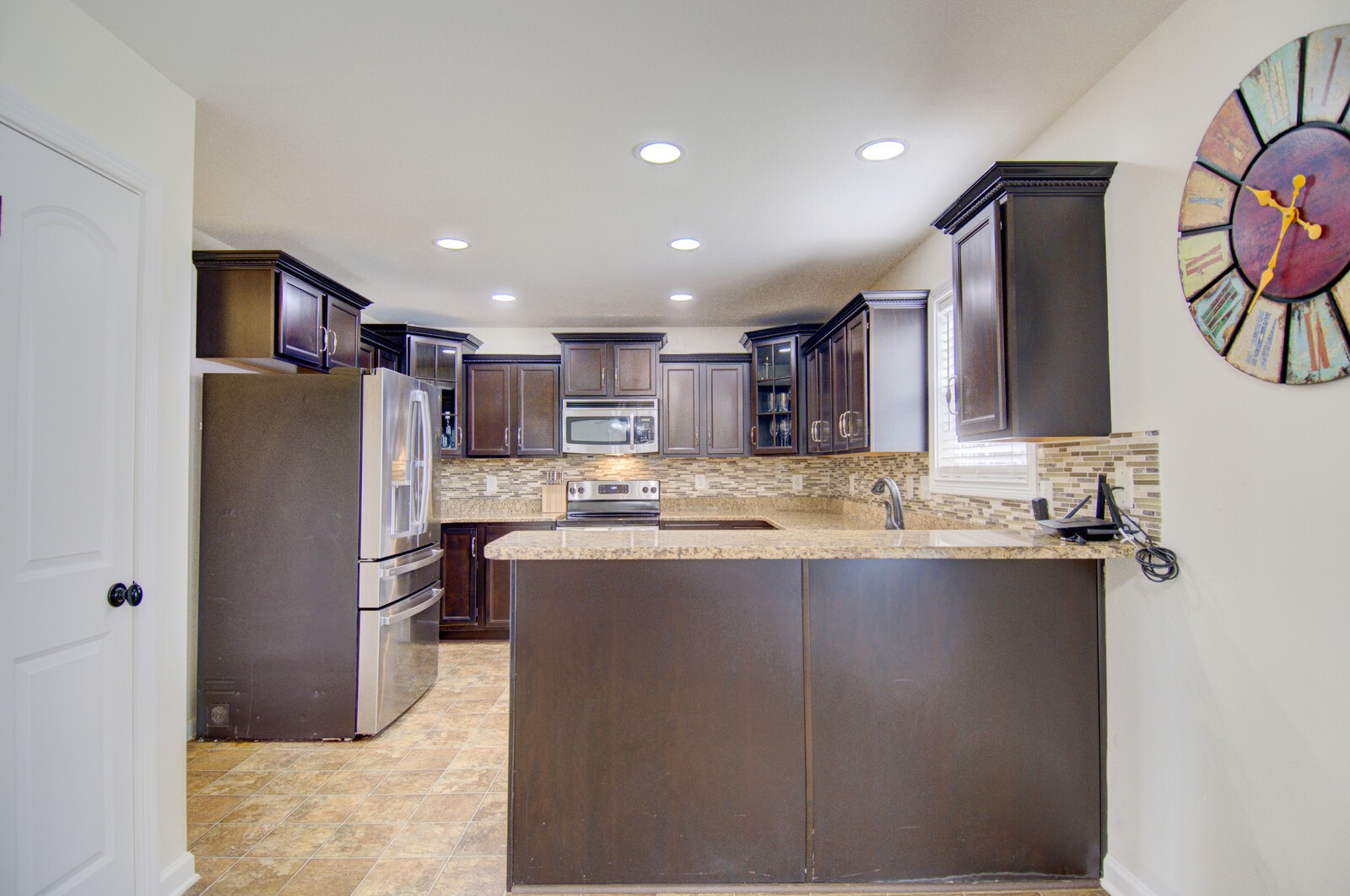 2837 Brewster Dr