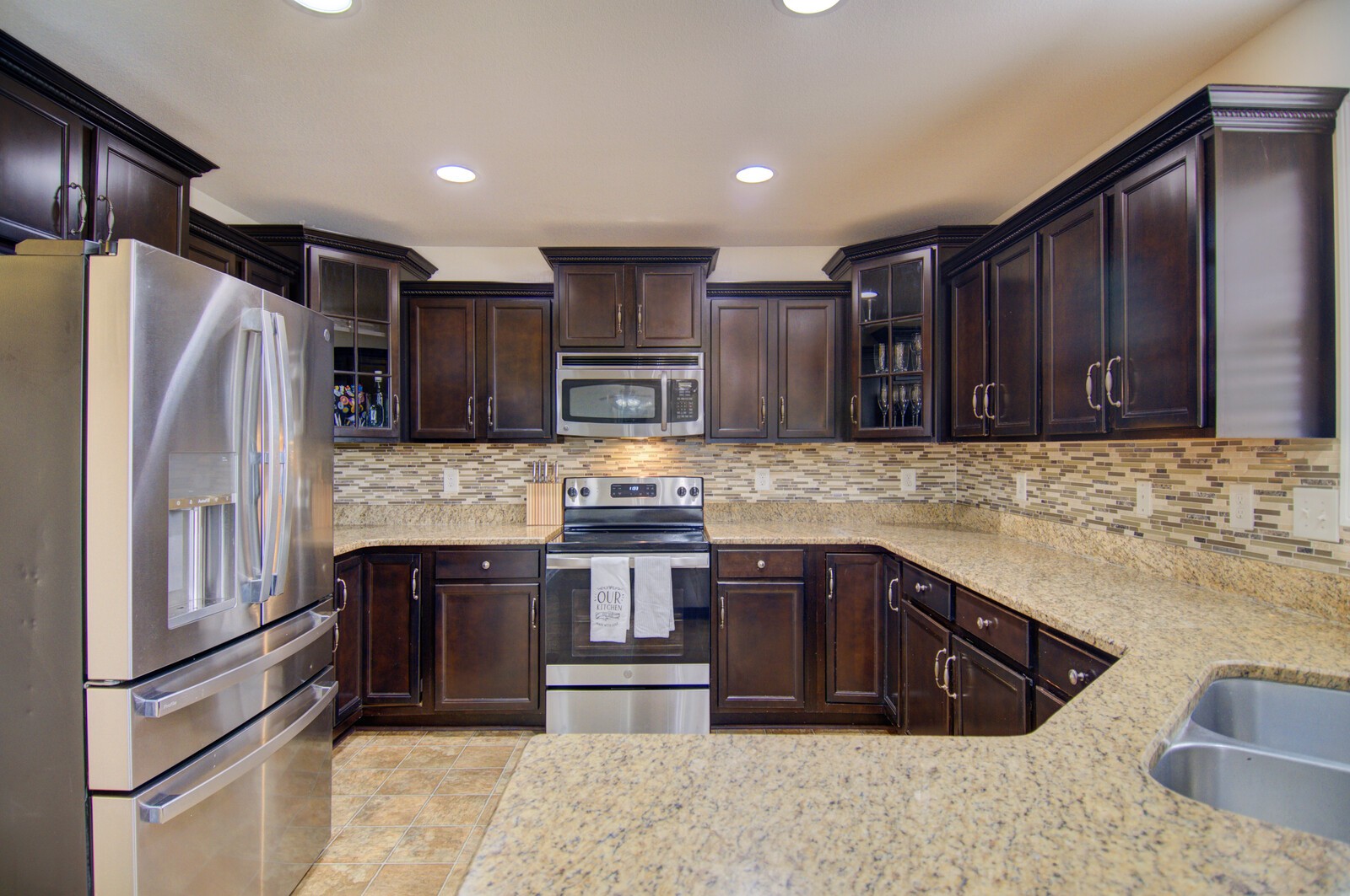 2837 Brewster Dr