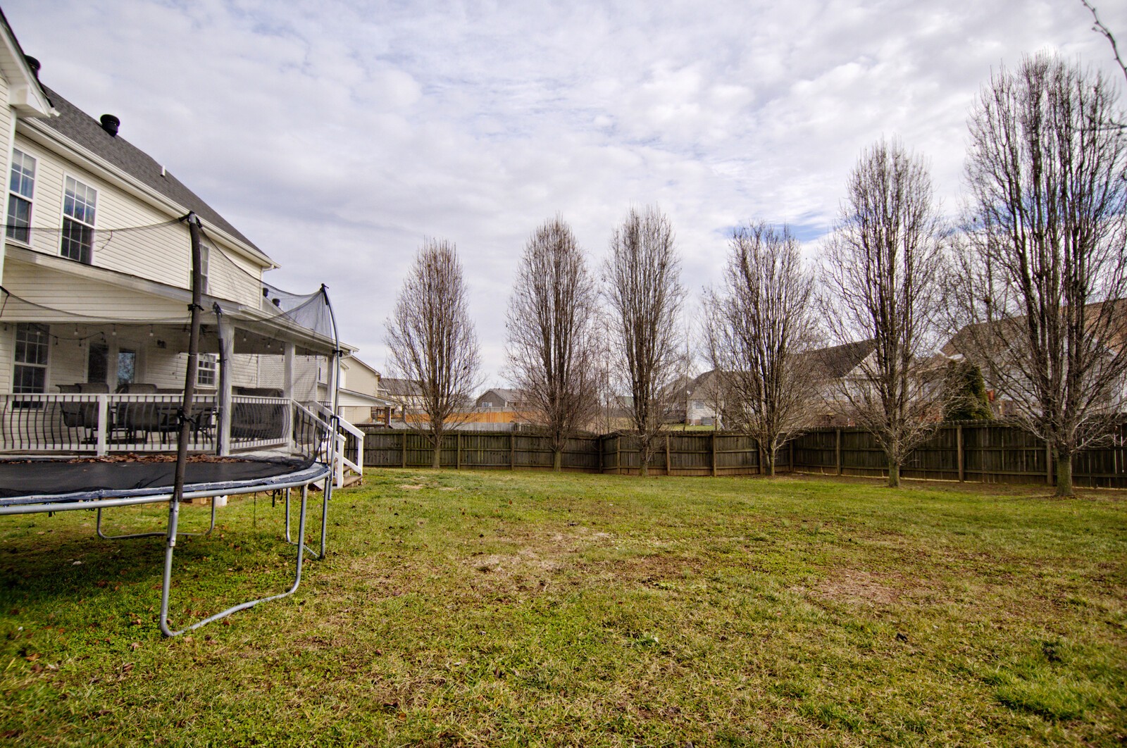 2837 Brewster Dr