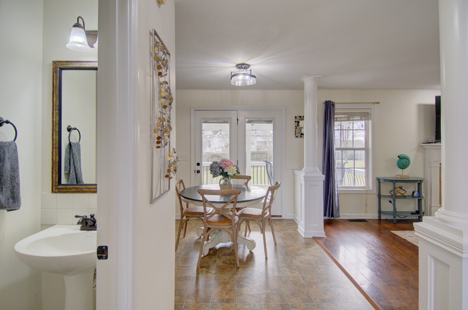 2837 Brewster Dr