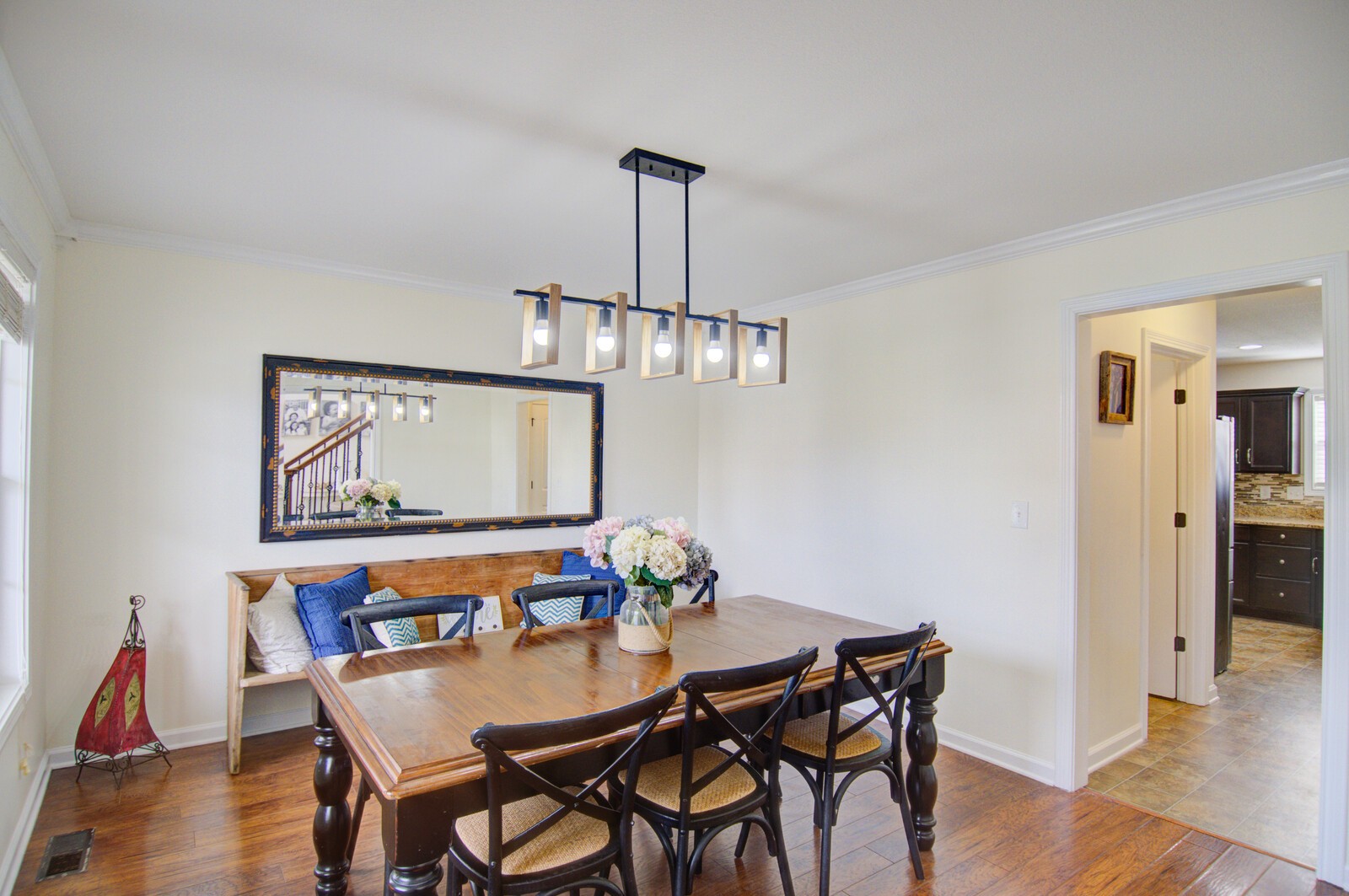 2837 Brewster Dr