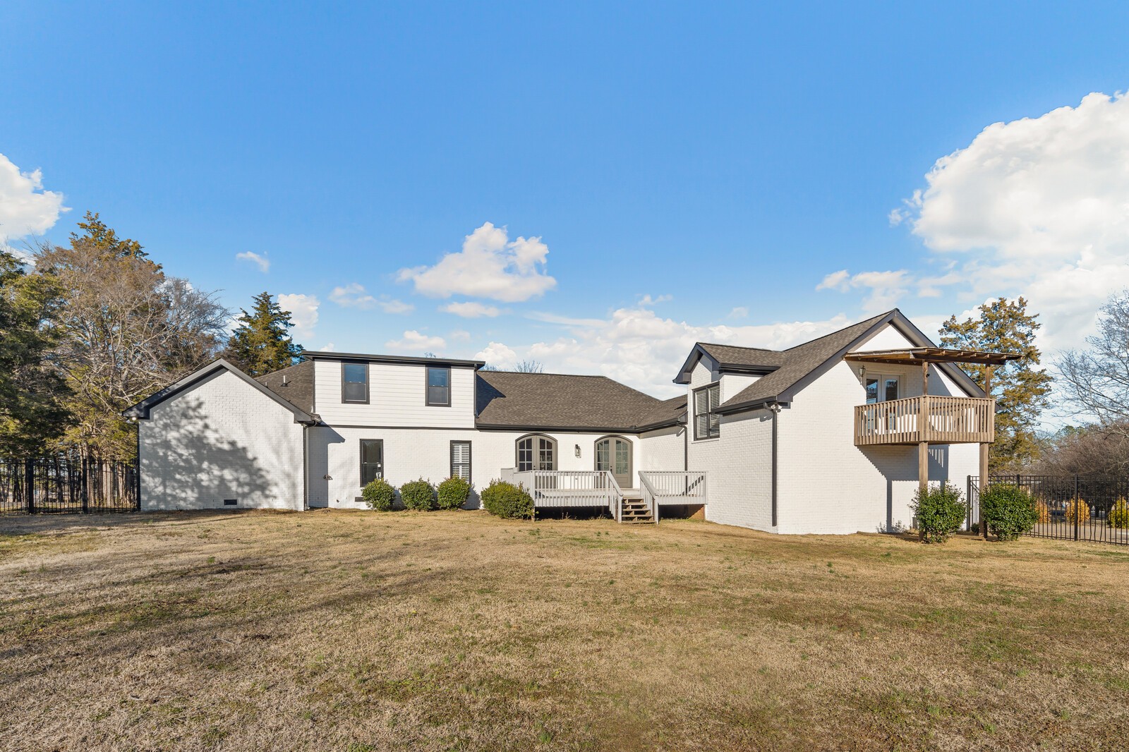 1012 Woodridge Pl