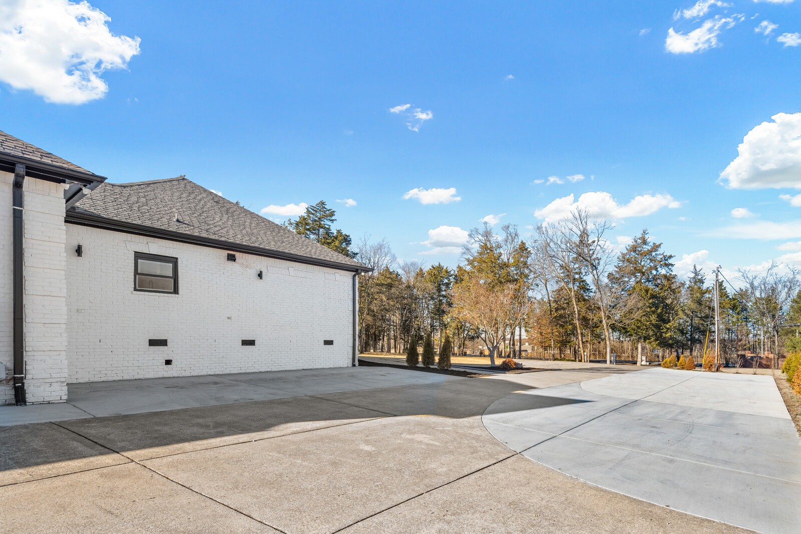 1012 Woodridge Pl