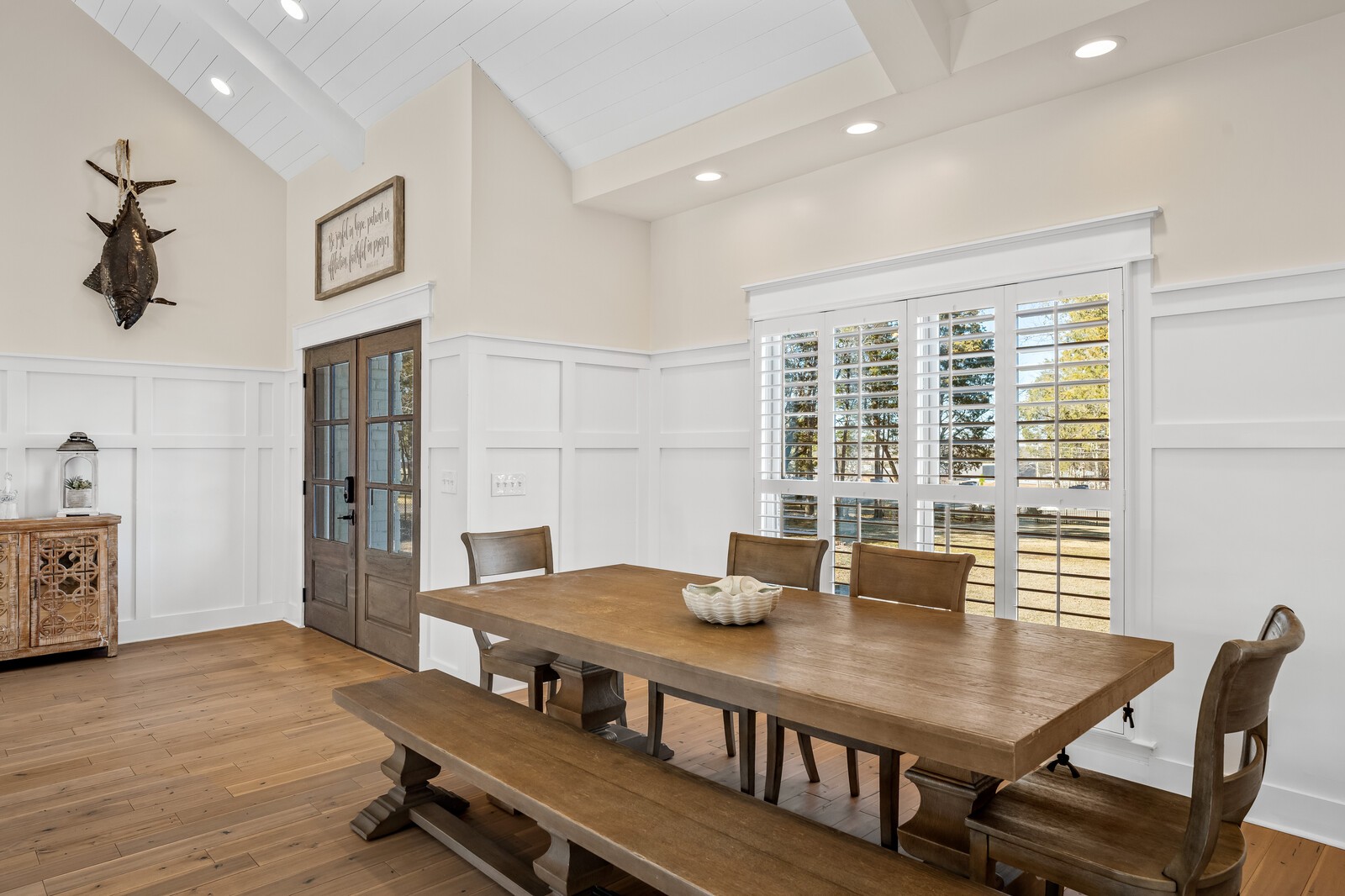 1012 Woodridge Pl