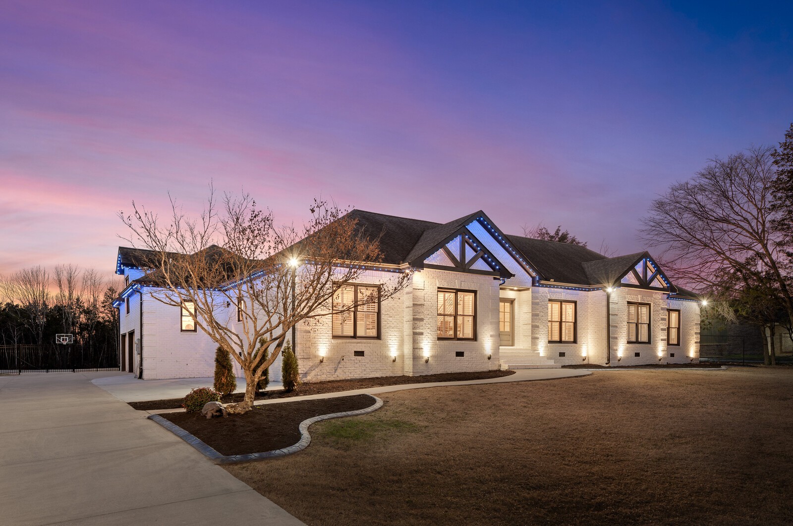 1012 Woodridge Pl
