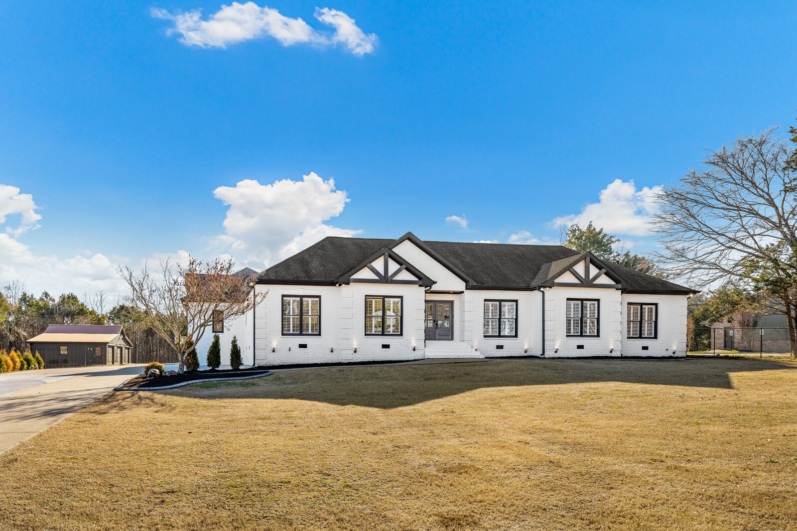 1012 Woodridge Pl
