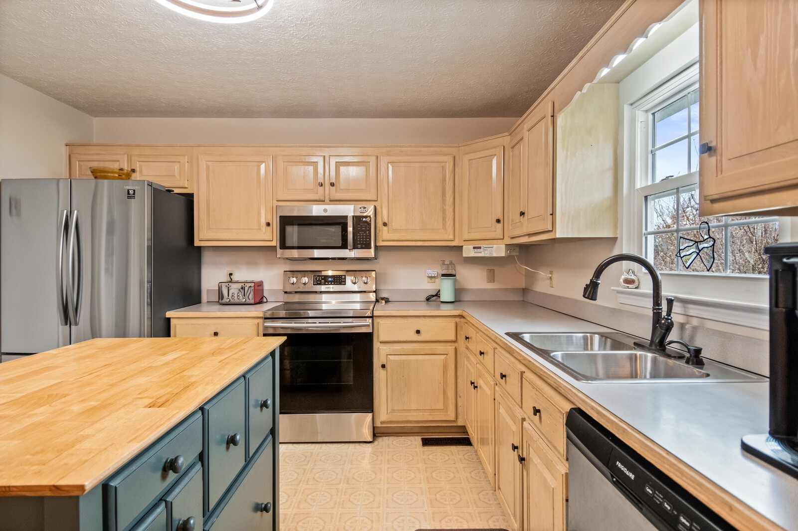100 Winchester Ct