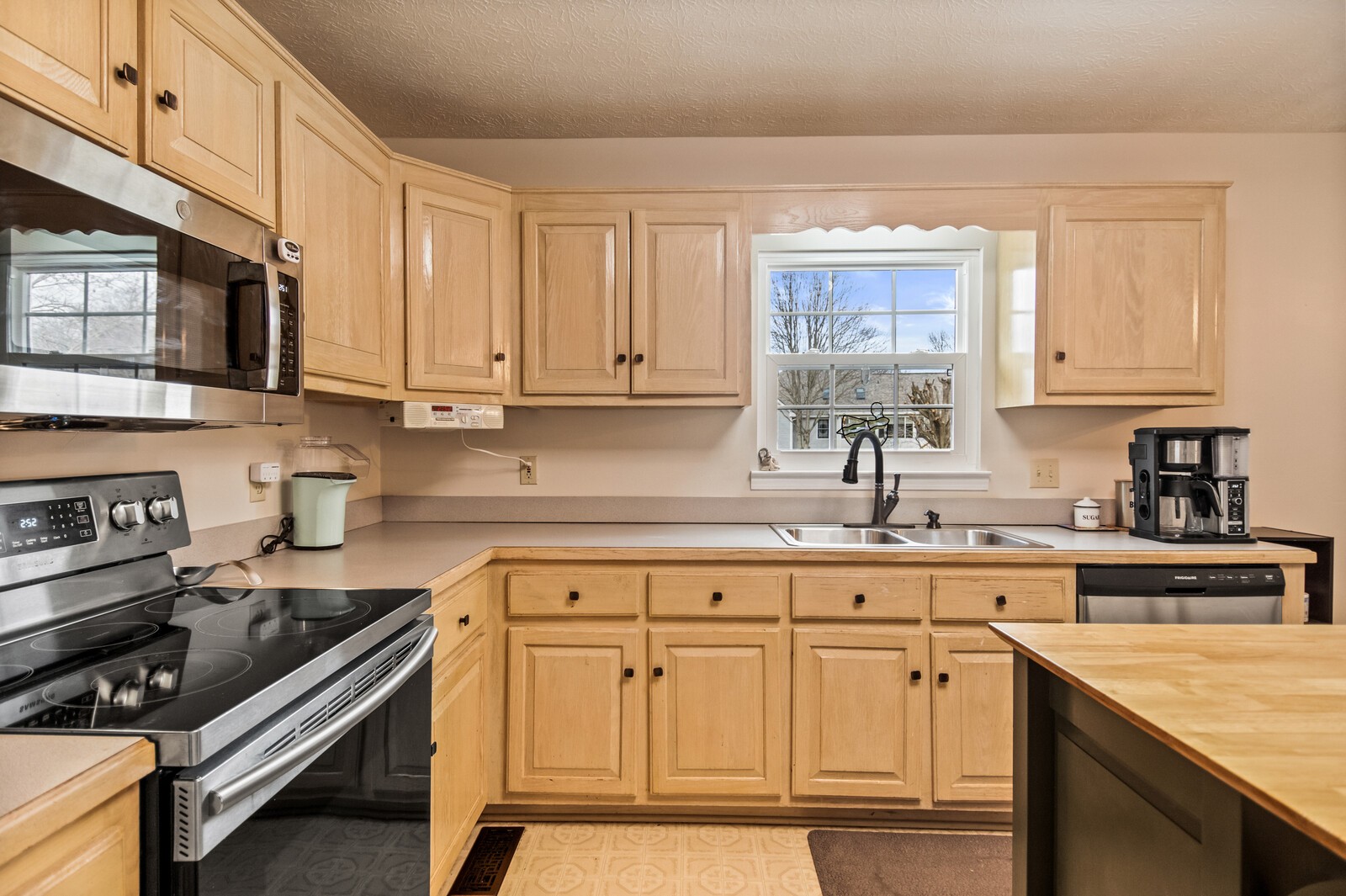 100 Winchester Ct