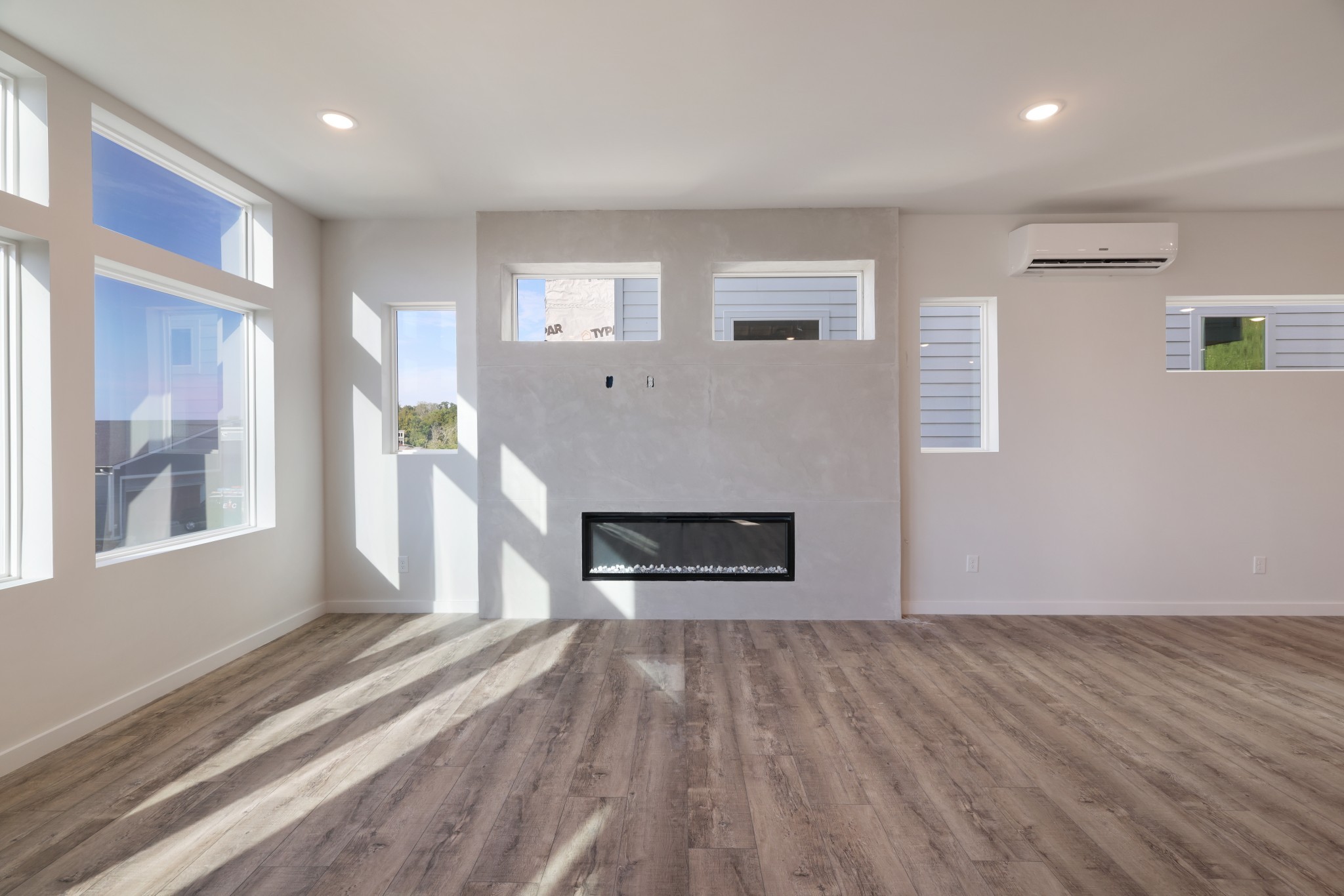 216 Walnutwood Ln