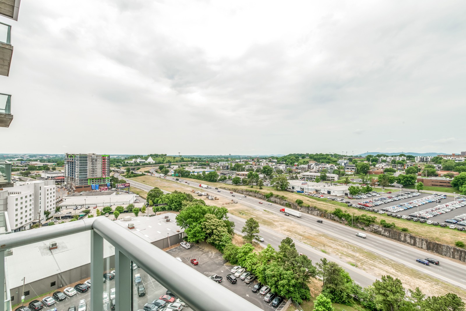 700 12th Ave, S Unit: 1207