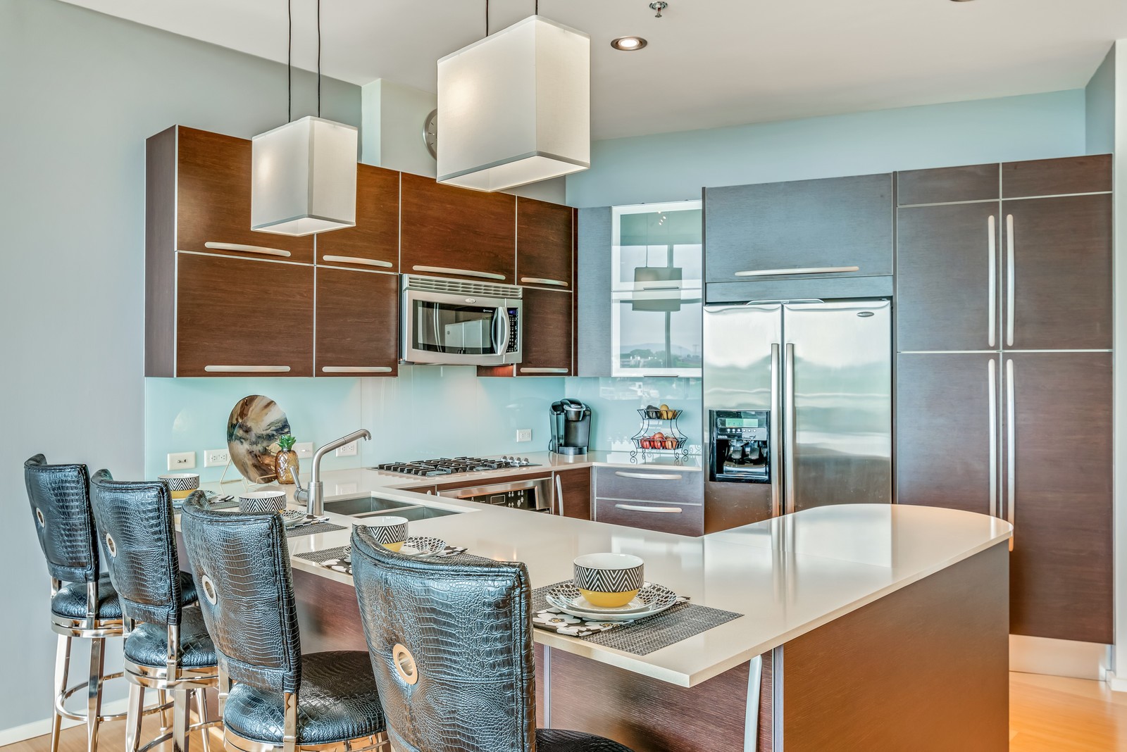 700 12th Ave, S Unit: 1207