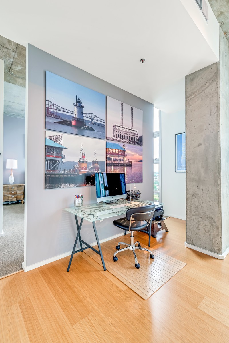 700 12th Ave, S Unit: 1207