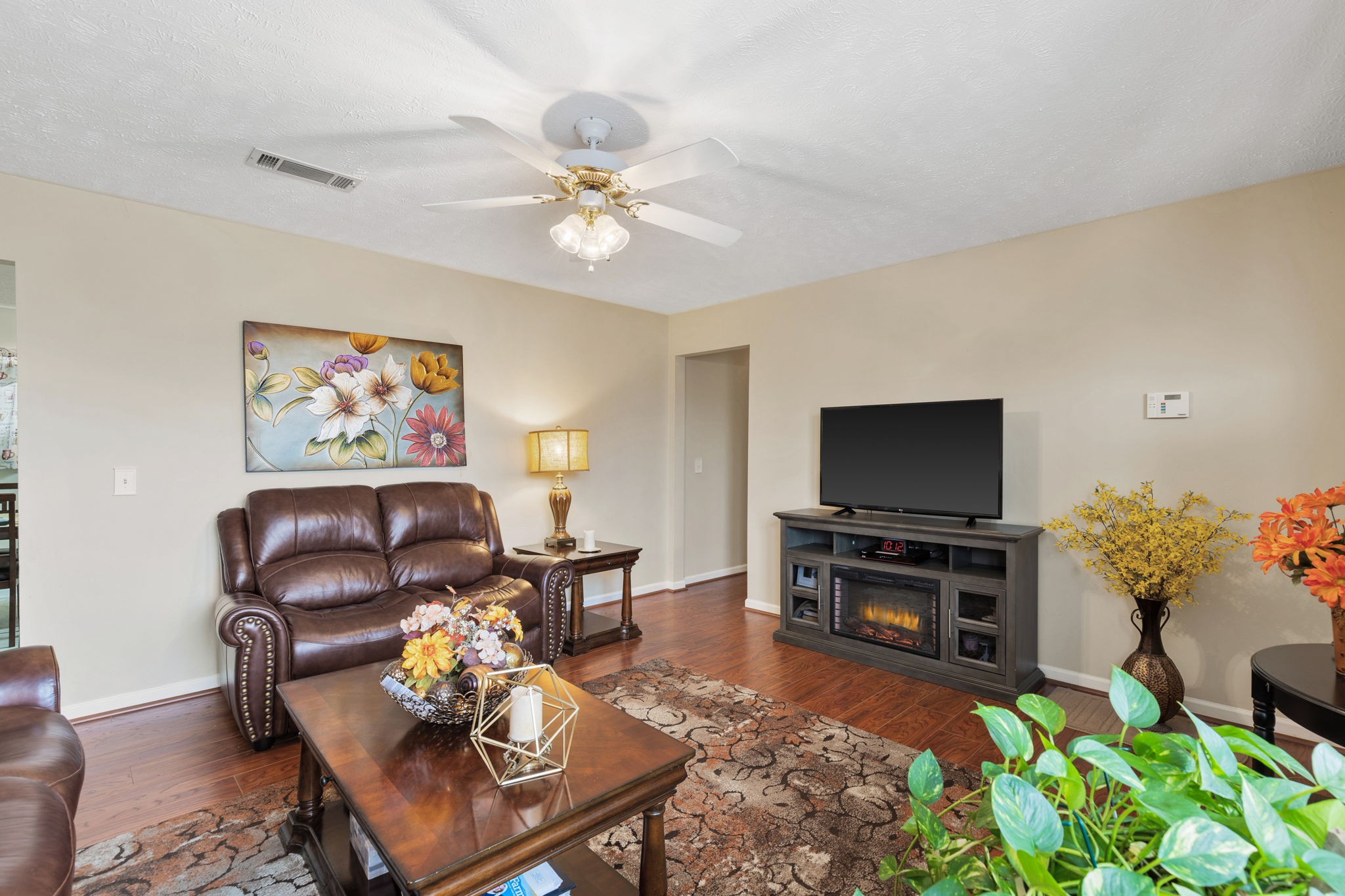 1223 Akins Ridge Dr