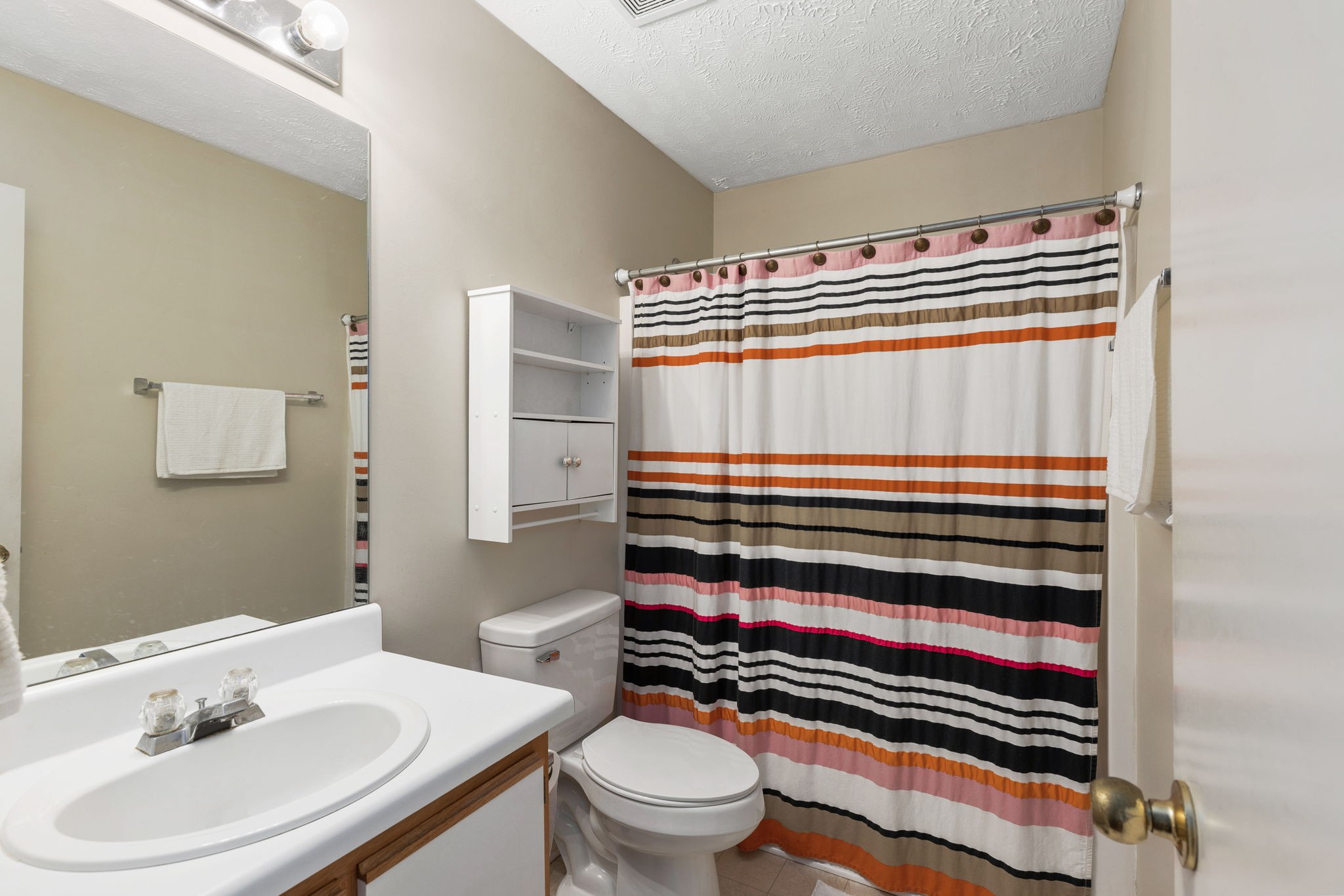 1223 Akins Ridge Dr