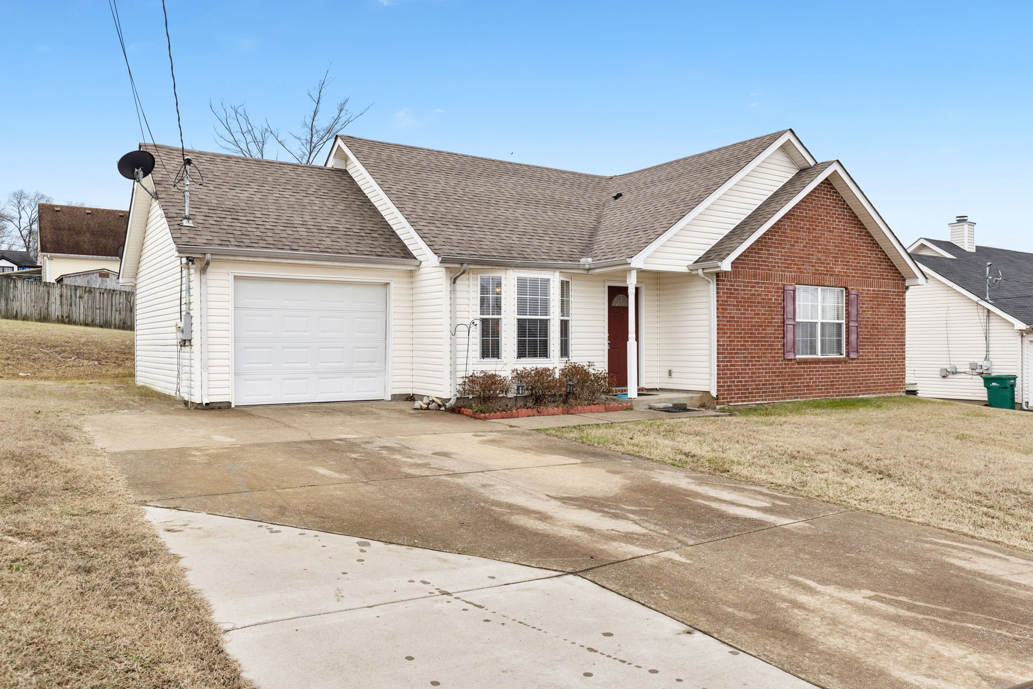 1223 Akins Ridge Dr
