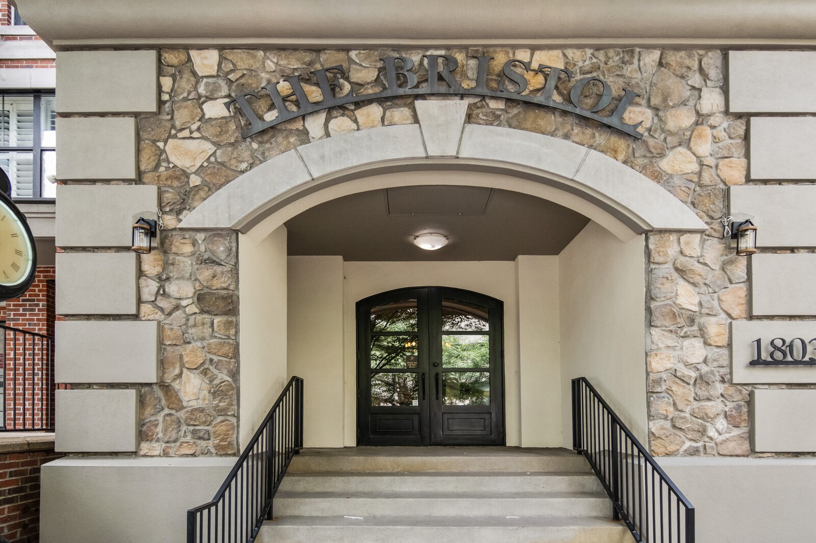 1803 Broadway Unit: 307