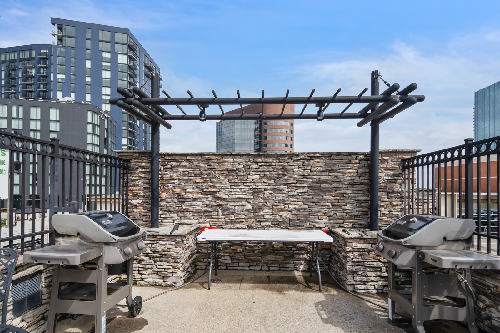 1803 Broadway Unit: 307