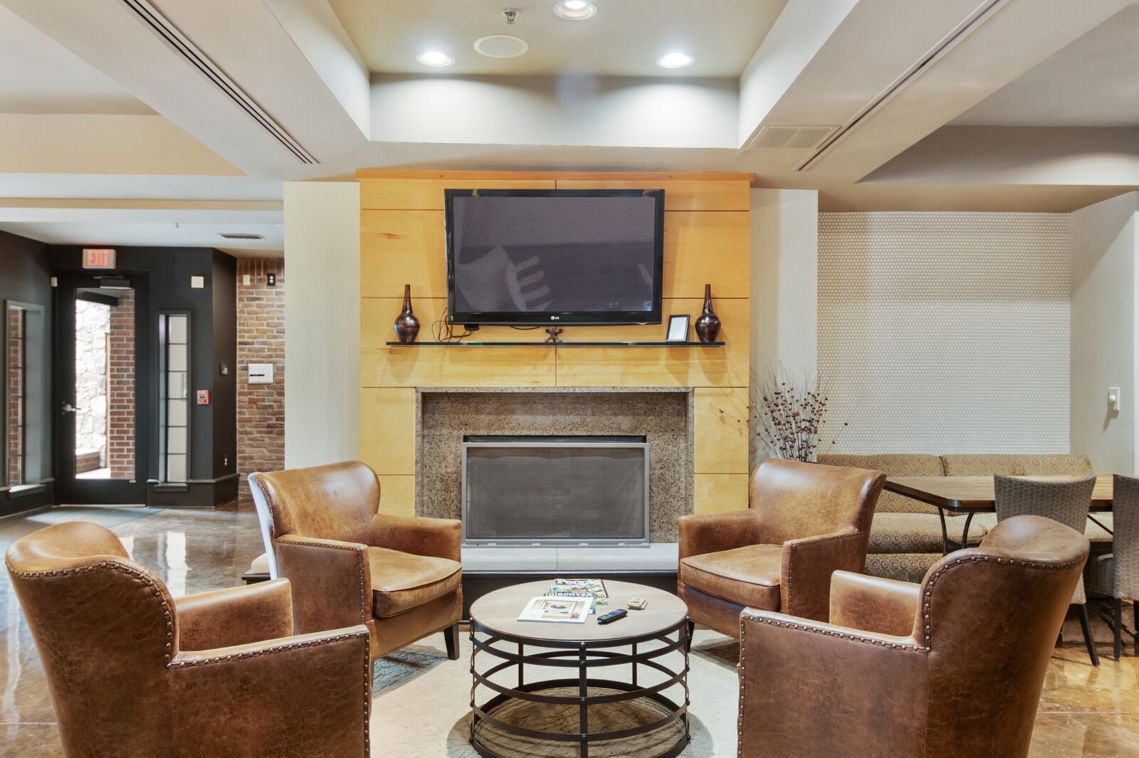 1803 Broadway Unit: 307
