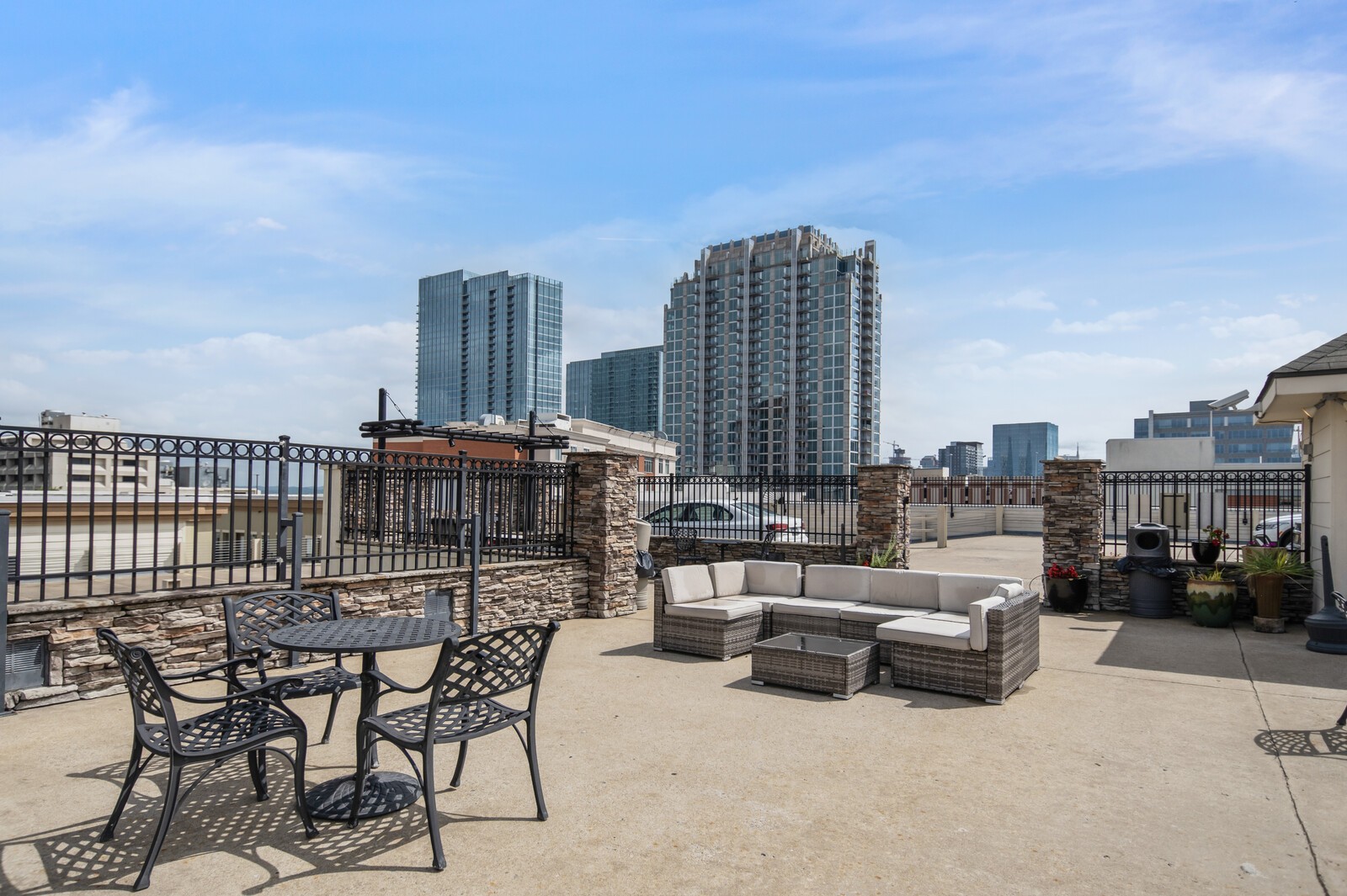 1803 Broadway Unit: 307