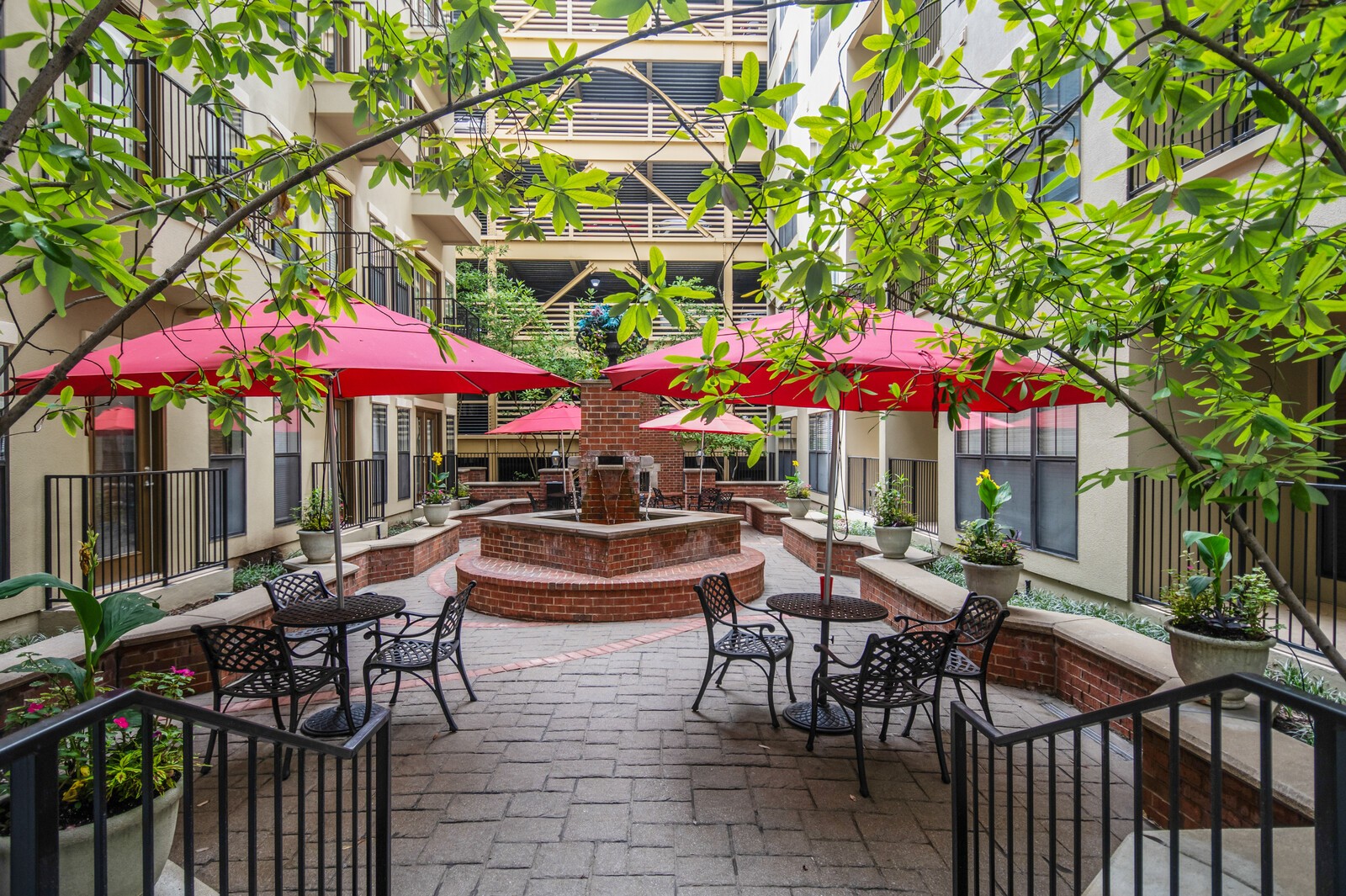 1803 Broadway Unit: 307