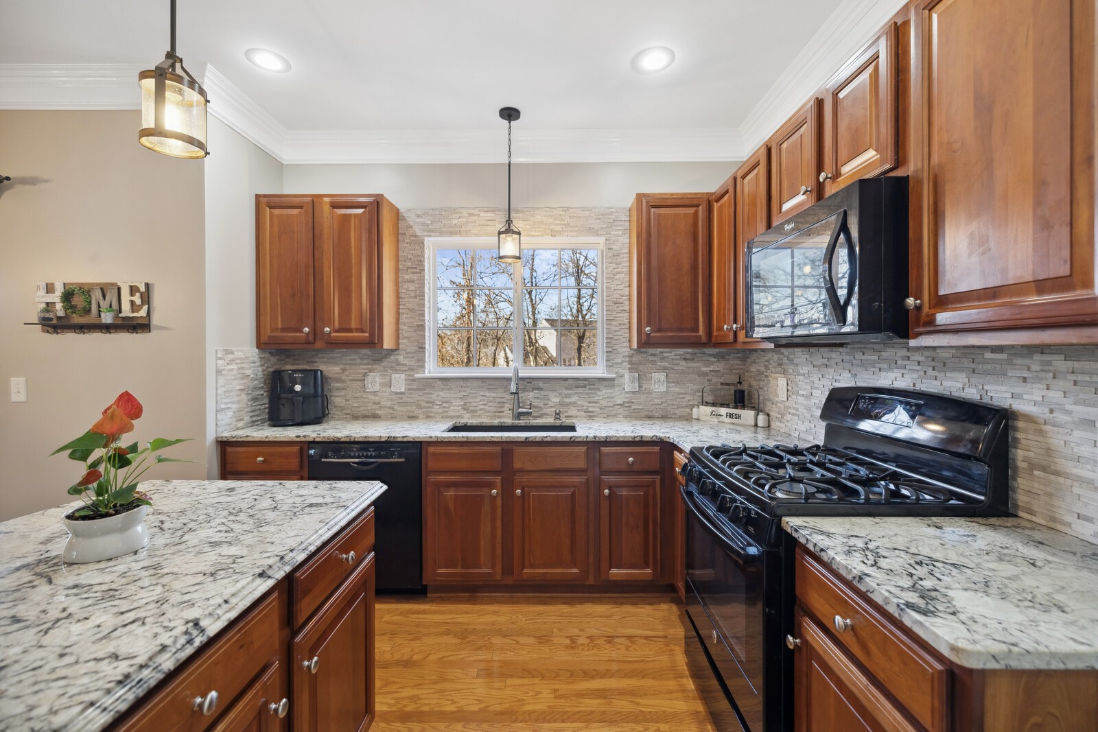 4005 Lattigo Ct