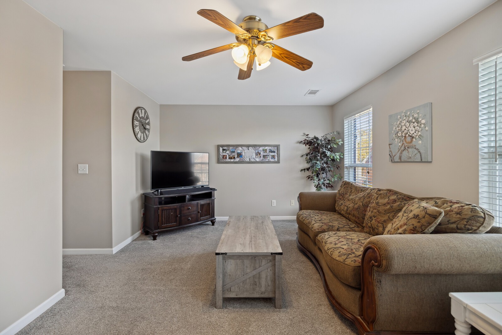 4005 Lattigo Ct