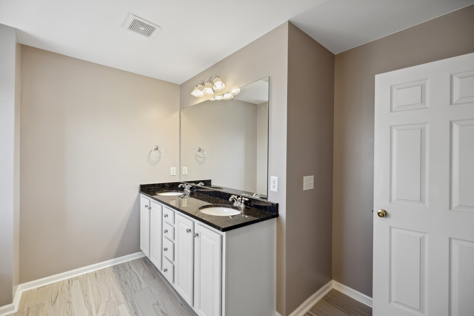 4005 Lattigo Ct
