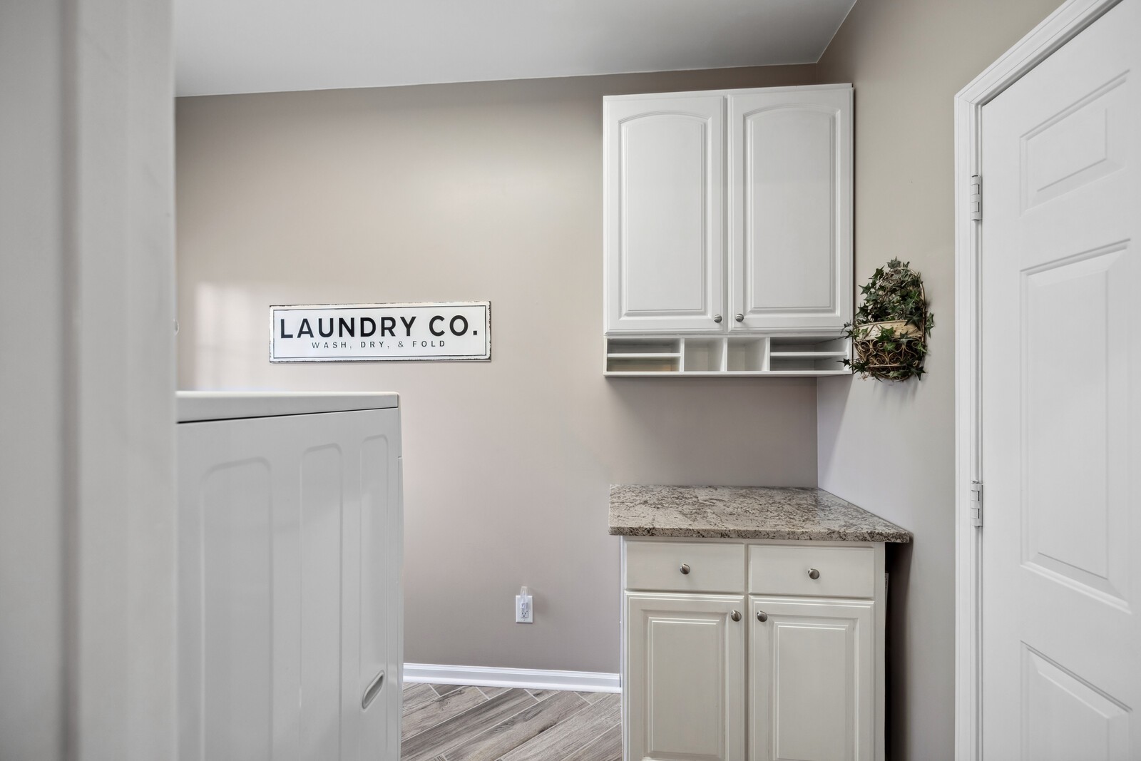 4005 Lattigo Ct