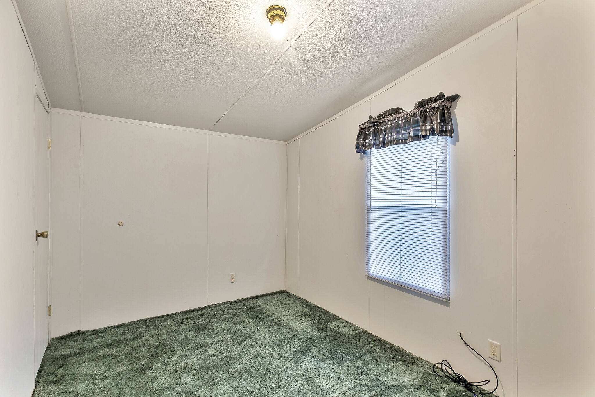 4071 Trousdale Ln